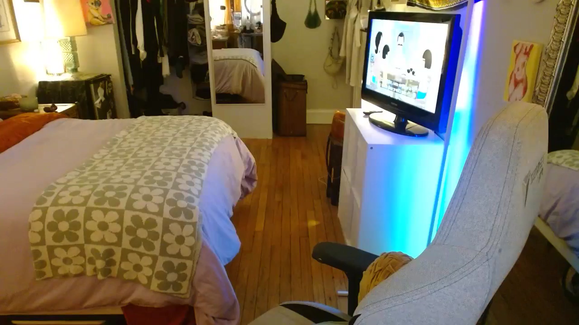 Gallery image thumbnail from Sweetestlilly's myfreecams stream on, 07/08/2024, 04:04 image 15 of 20