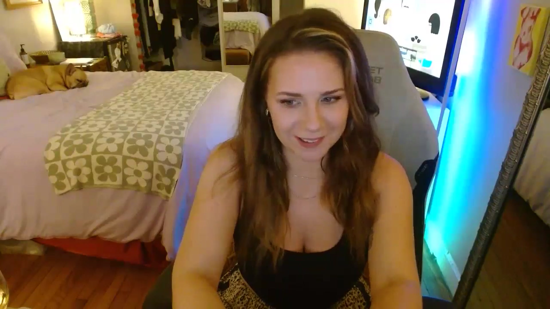Gallery image thumbnail from Sweetestlilly's myfreecams stream on, 07/10/2024, 02:07 image 9 of 20