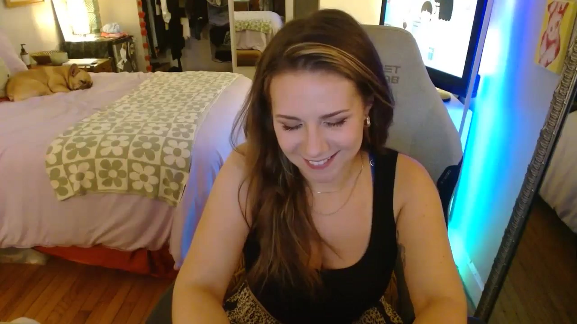 Gallery image thumbnail from Sweetestlilly's myfreecams stream on, 07/10/2024, 02:07 image 13 of 20
