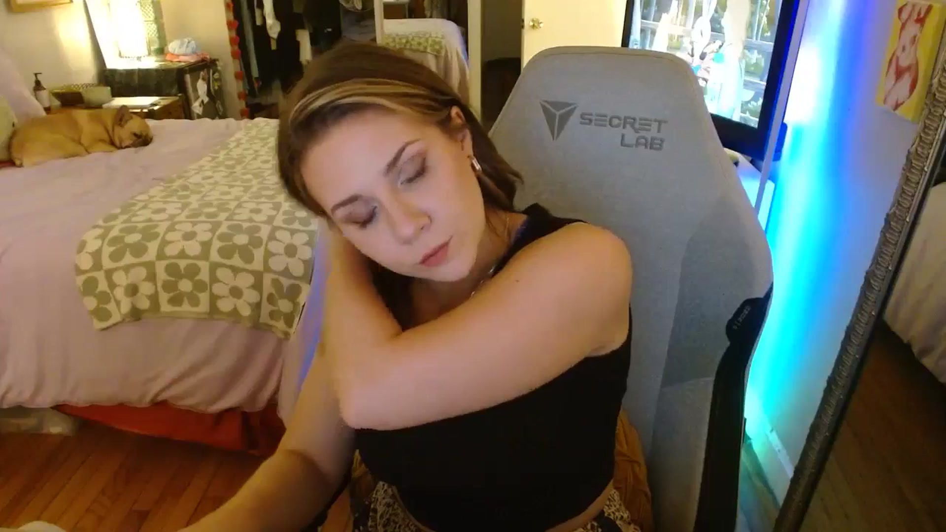 Gallery image thumbnail from Sweetestlilly's myfreecams stream on, 07/10/2024, 02:07 image 18 of 20