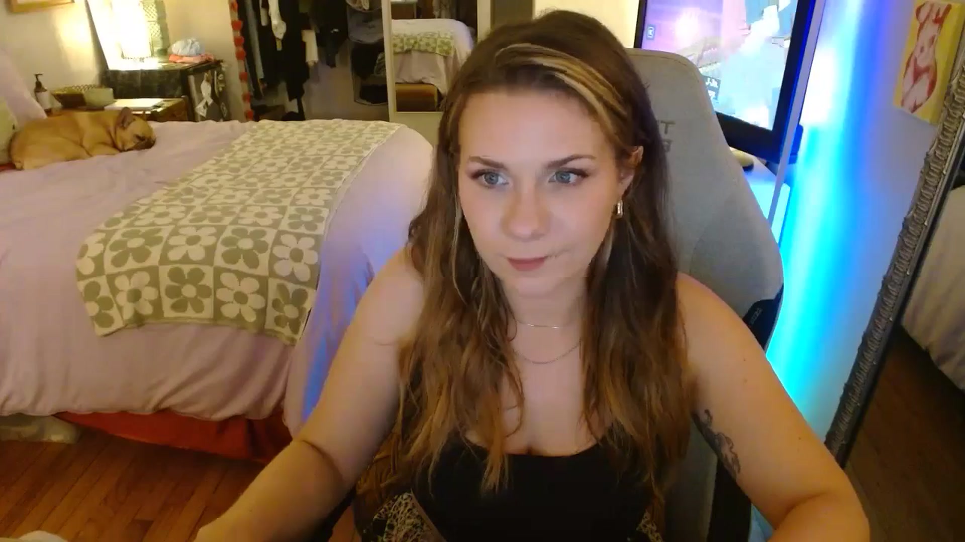 Gallery image thumbnail from Sweetestlilly's myfreecams stream on, 07/10/2024, 02:07 image 17 of 20
