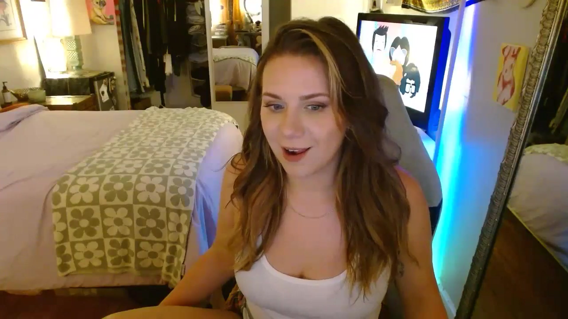 Gallery image thumbnail from Sweetestlilly's myfreecams stream on, 07/17/2024, 04:54 image 12 of 20