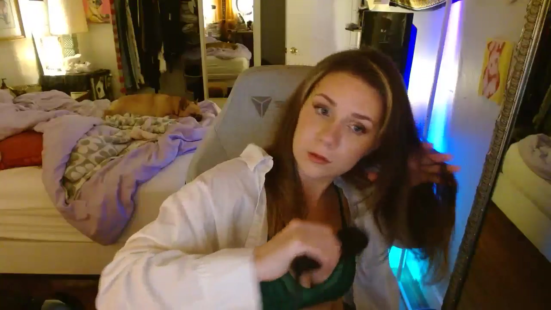 Gallery image thumbnail from Sweetestlilly's myfreecams stream on, 07/18/2024, 02:53 image 11 of 20