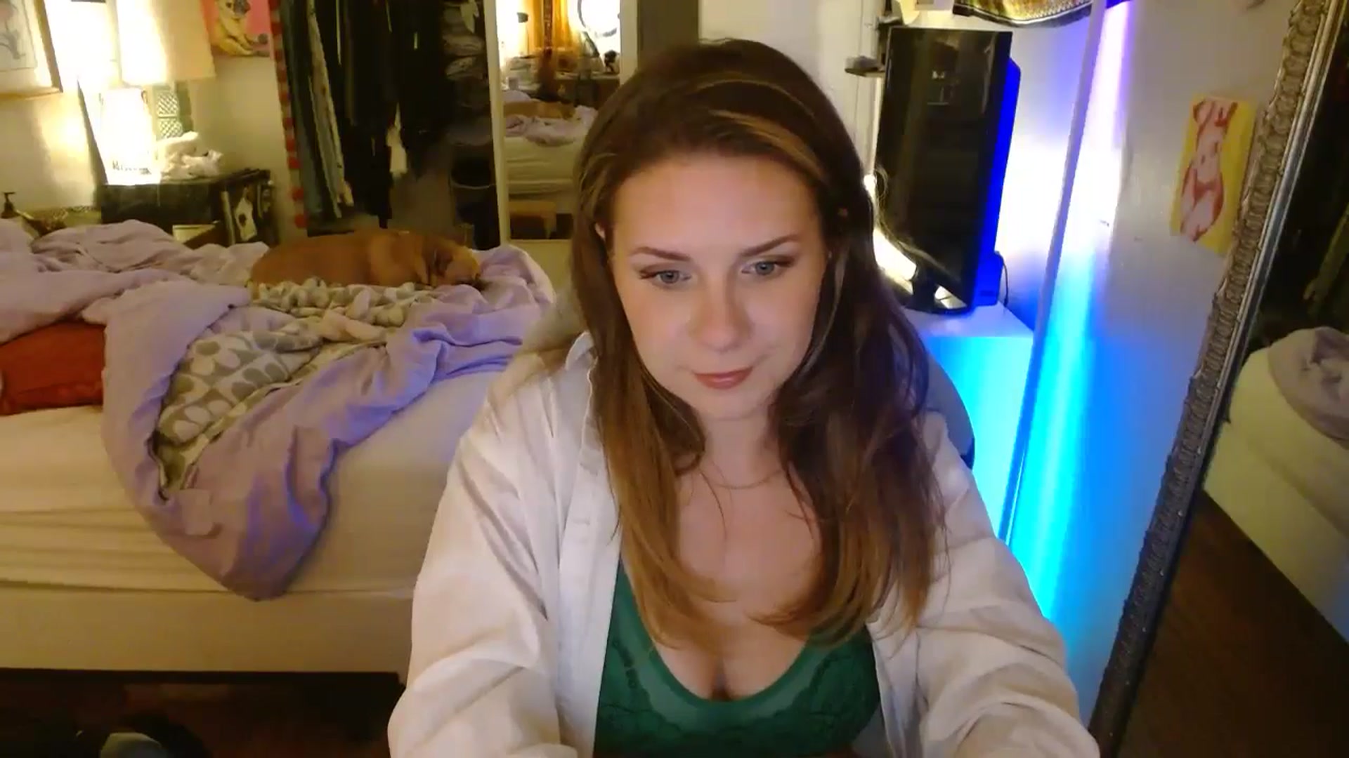 Gallery image thumbnail from Sweetestlilly's myfreecams stream on, 07/18/2024, 02:53 image 5 of 20