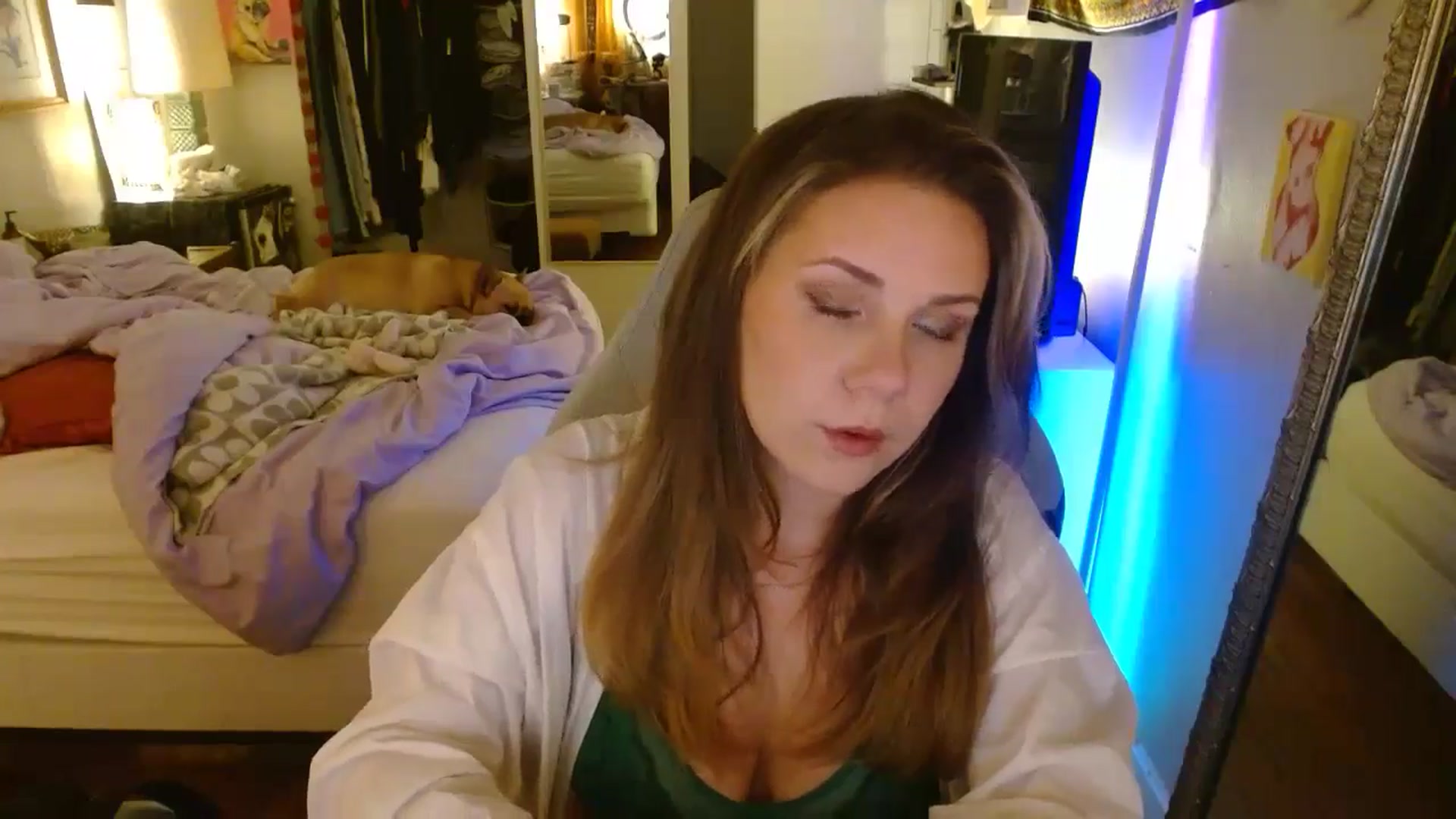 Gallery image thumbnail from Sweetestlilly's myfreecams stream on, 07/18/2024, 02:53 image 18 of 20
