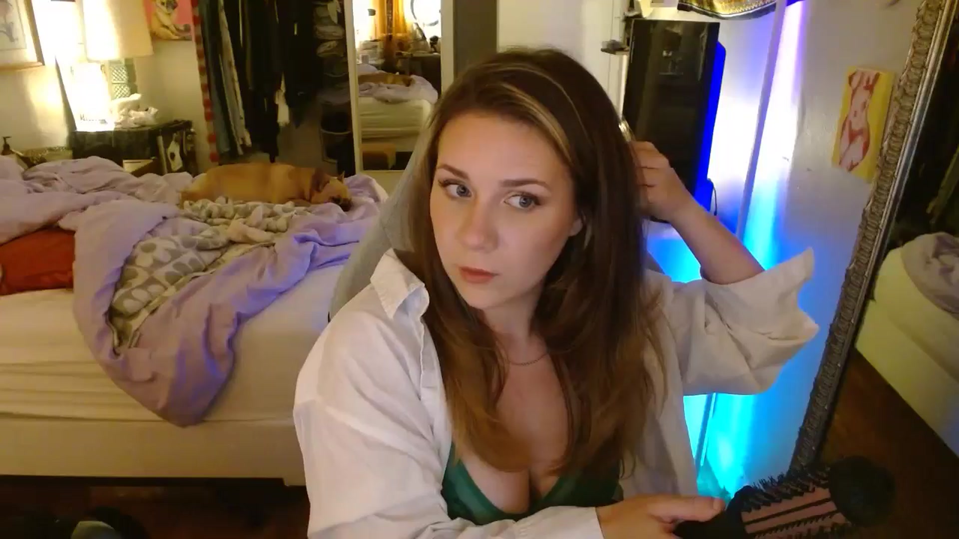 Gallery image thumbnail from Sweetestlilly's myfreecams stream on, 07/18/2024, 02:53 image 10 of 20
