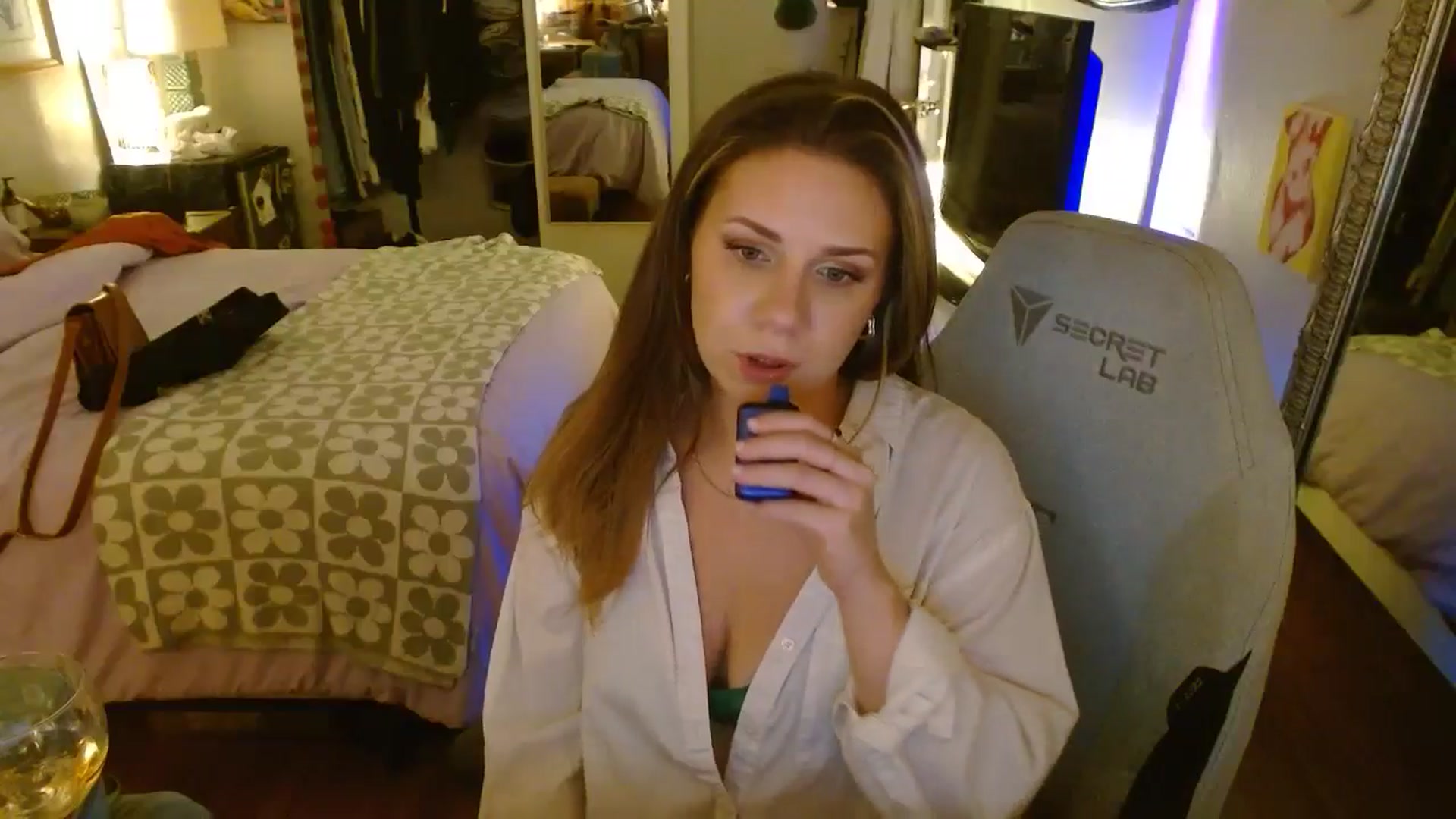 Gallery image thumbnail from Sweetestlilly's myfreecams stream on, 07/18/2024, 04:10 image 13 of 20