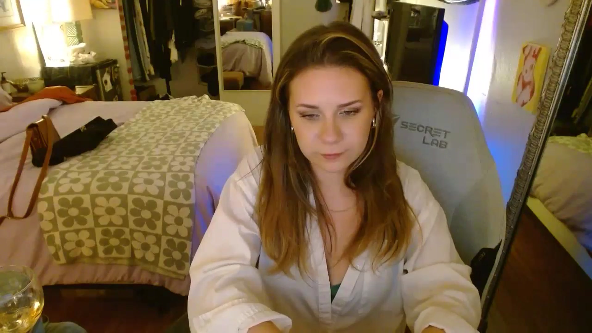 Gallery image thumbnail from Sweetestlilly's myfreecams stream on, 07/18/2024, 04:10 image 11 of 20