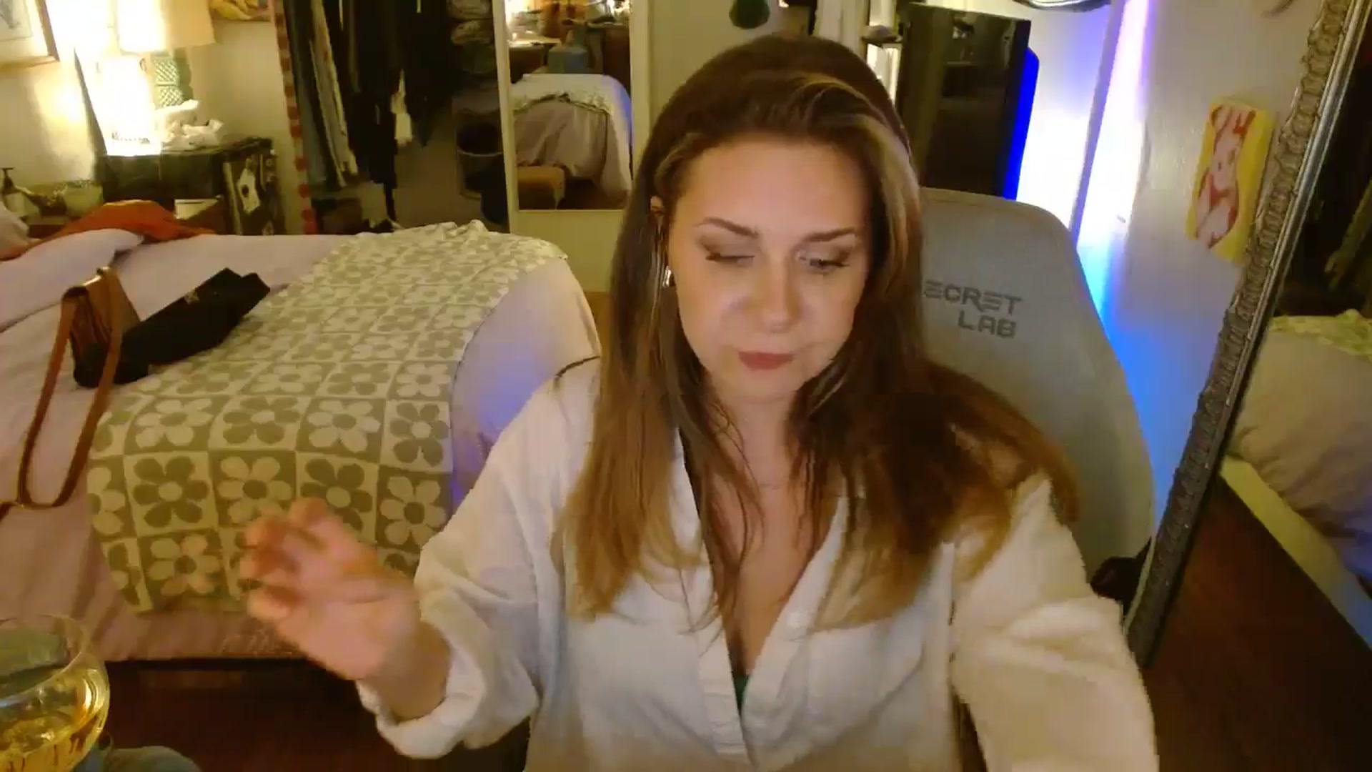 Gallery image thumbnail from Sweetestlilly's myfreecams stream on, 07/18/2024, 04:10 image 2 of 20