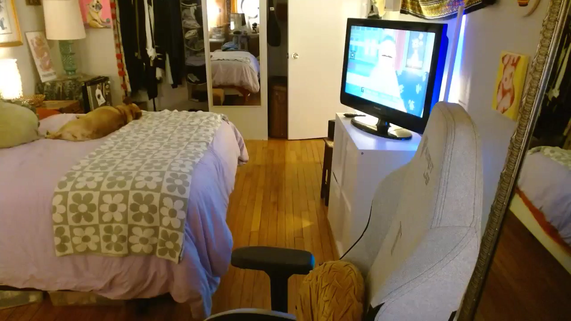 Gallery image thumbnail from Sweetestlilly's myfreecams stream on, 07/22/2024, 03:18 image 5 of 20