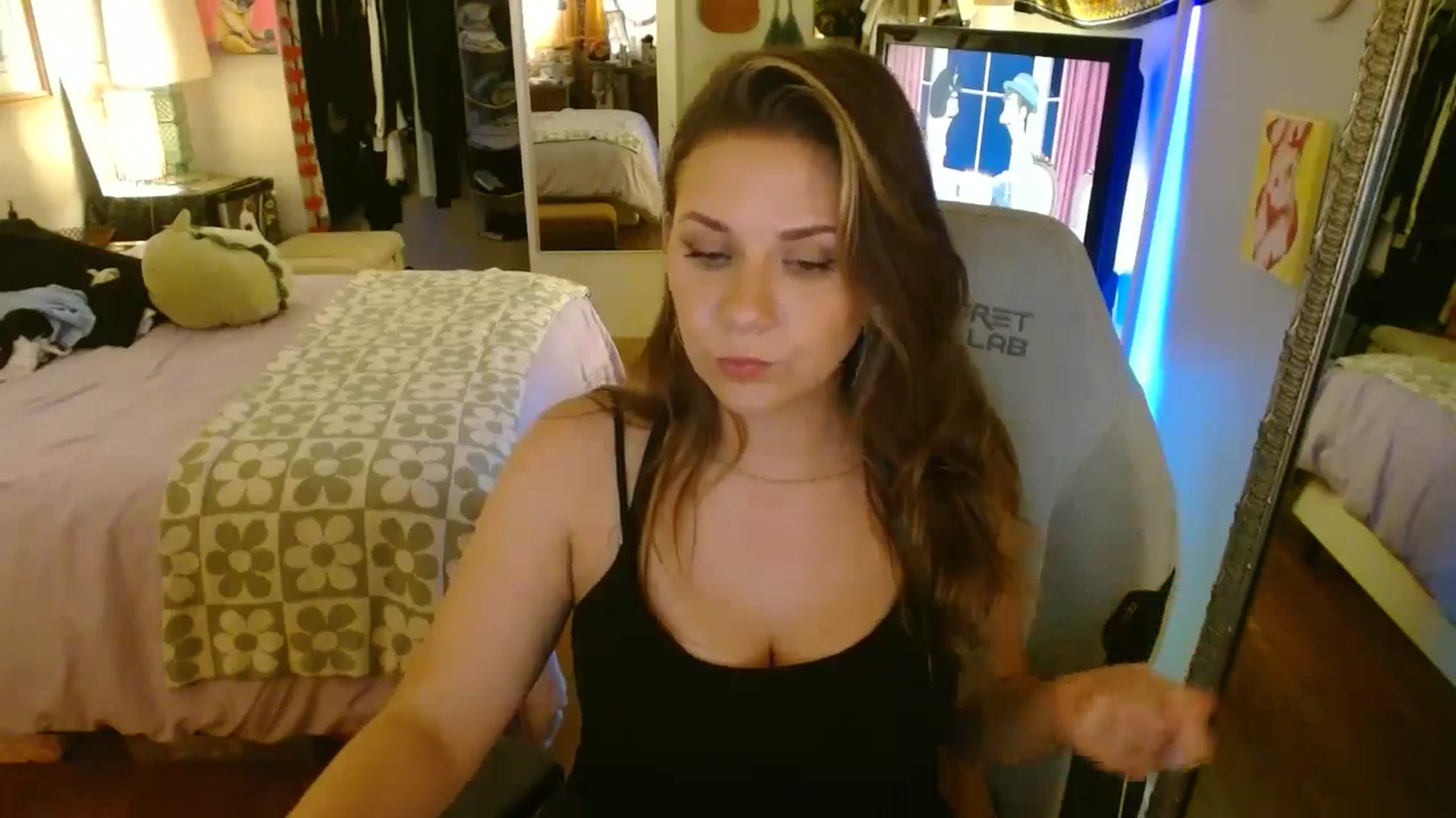 Gallery image thumbnail from Sweetestlilly's myfreecams stream on, 07/25/2024, 04:30 image 7 of 20