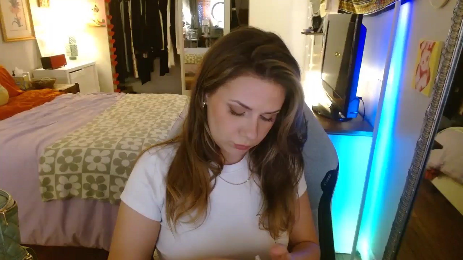 Gallery image thumbnail from Sweetestlilly's myfreecams stream on, 07/30/2024, 03:04 image 1 of 20