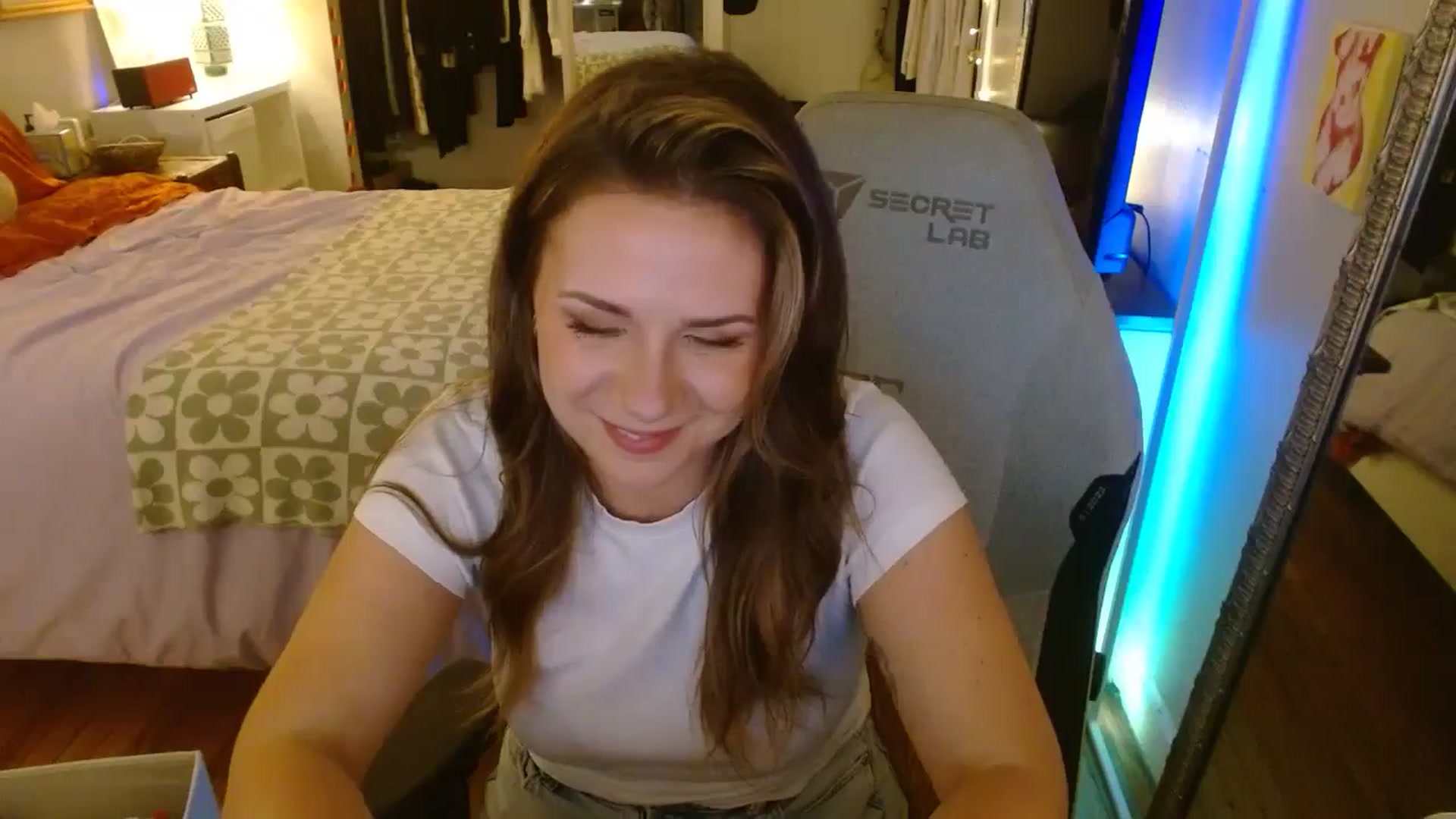 Gallery image thumbnail from Sweetestlilly's myfreecams stream on, 07/30/2024, 03:04 image 19 of 20