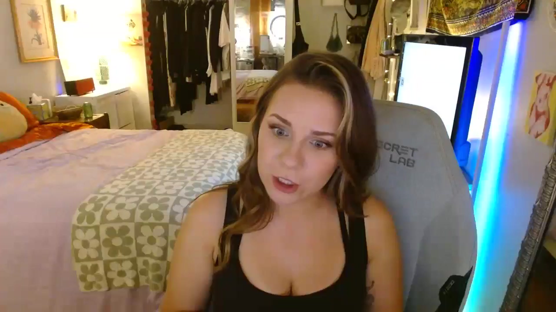 Gallery image thumbnail from Sweetestlilly's myfreecams stream on, 08/01/2024, 03:53 image 1 of 20