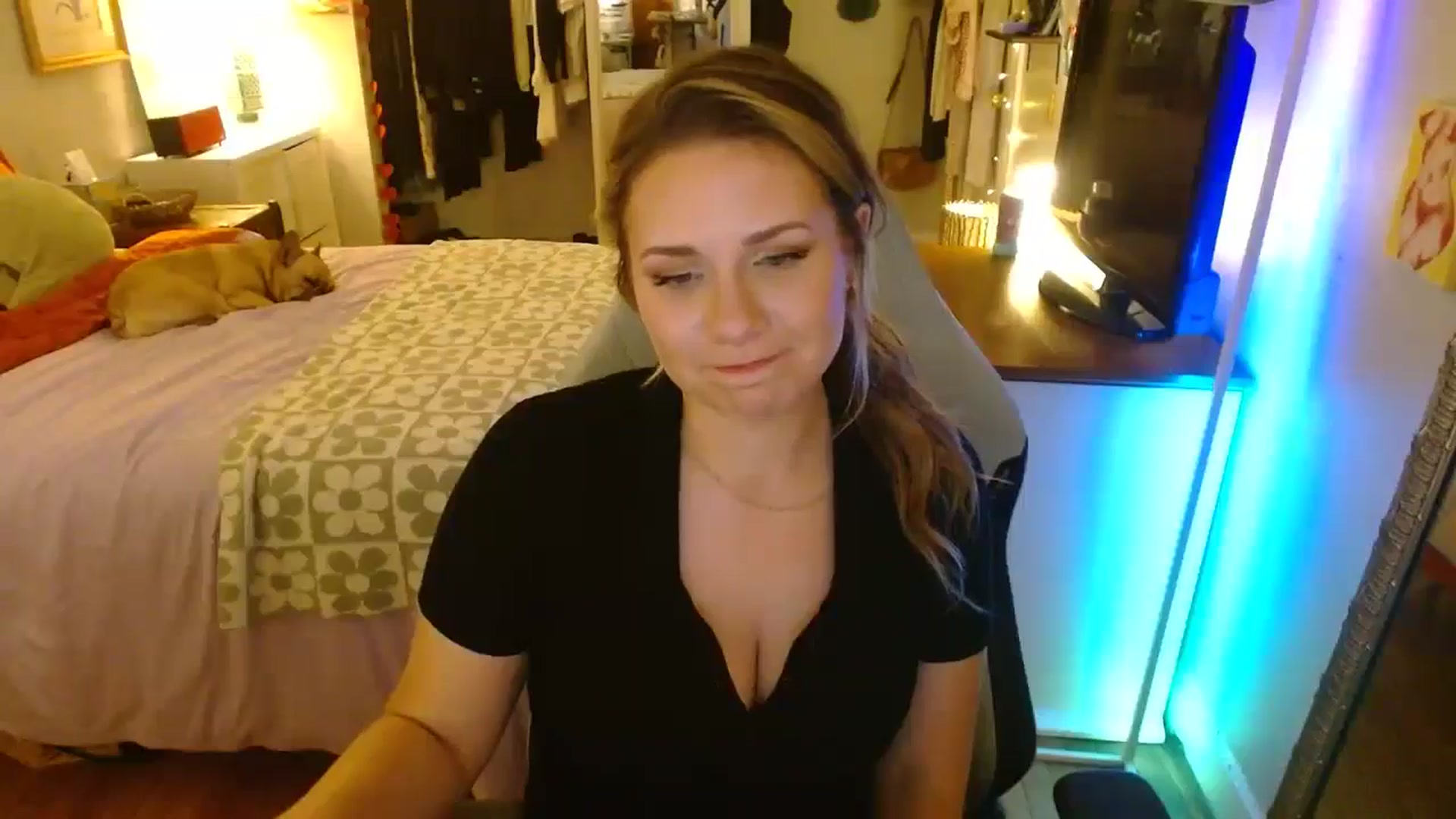 Gallery image thumbnail from Sweetestlilly's myfreecams stream on, 08/03/2024, 02:42 image 19 of 20