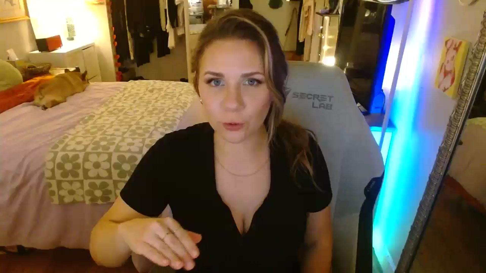Gallery image thumbnail from Sweetestlilly's myfreecams stream on, 08/03/2024, 02:42 image 11 of 20