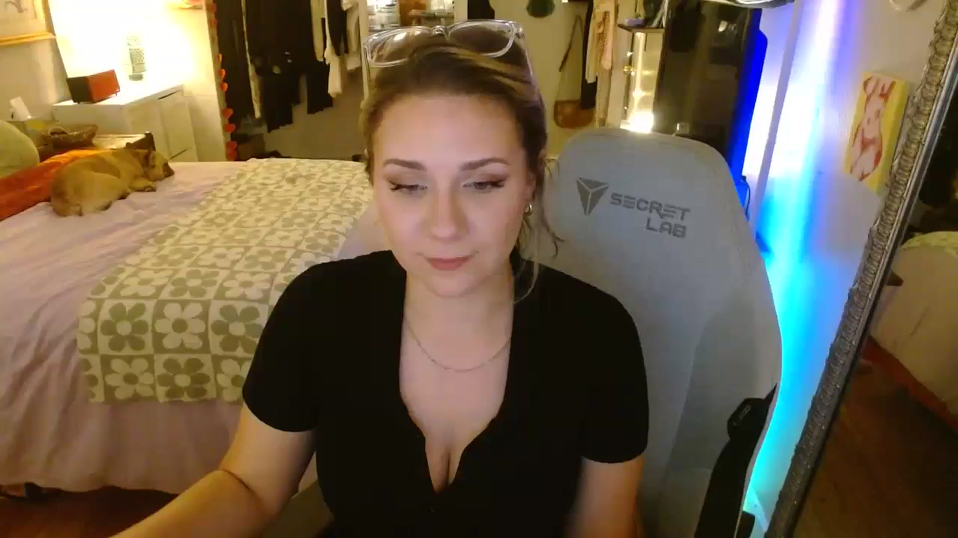 Gallery image thumbnail from Sweetestlilly's myfreecams stream on, 08/03/2024, 02:42 image 6 of 20