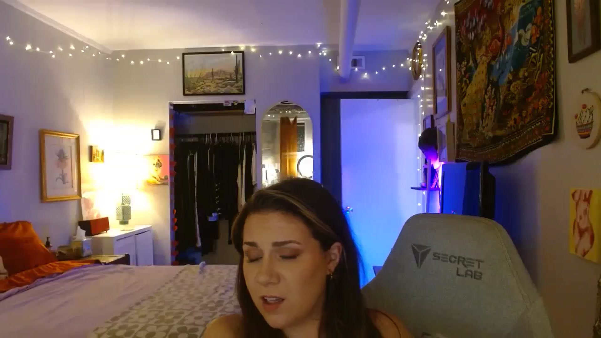 Gallery image thumbnail from Sweetestlilly's myfreecams stream on, 08/05/2024, 02:06 image 14 of 20
