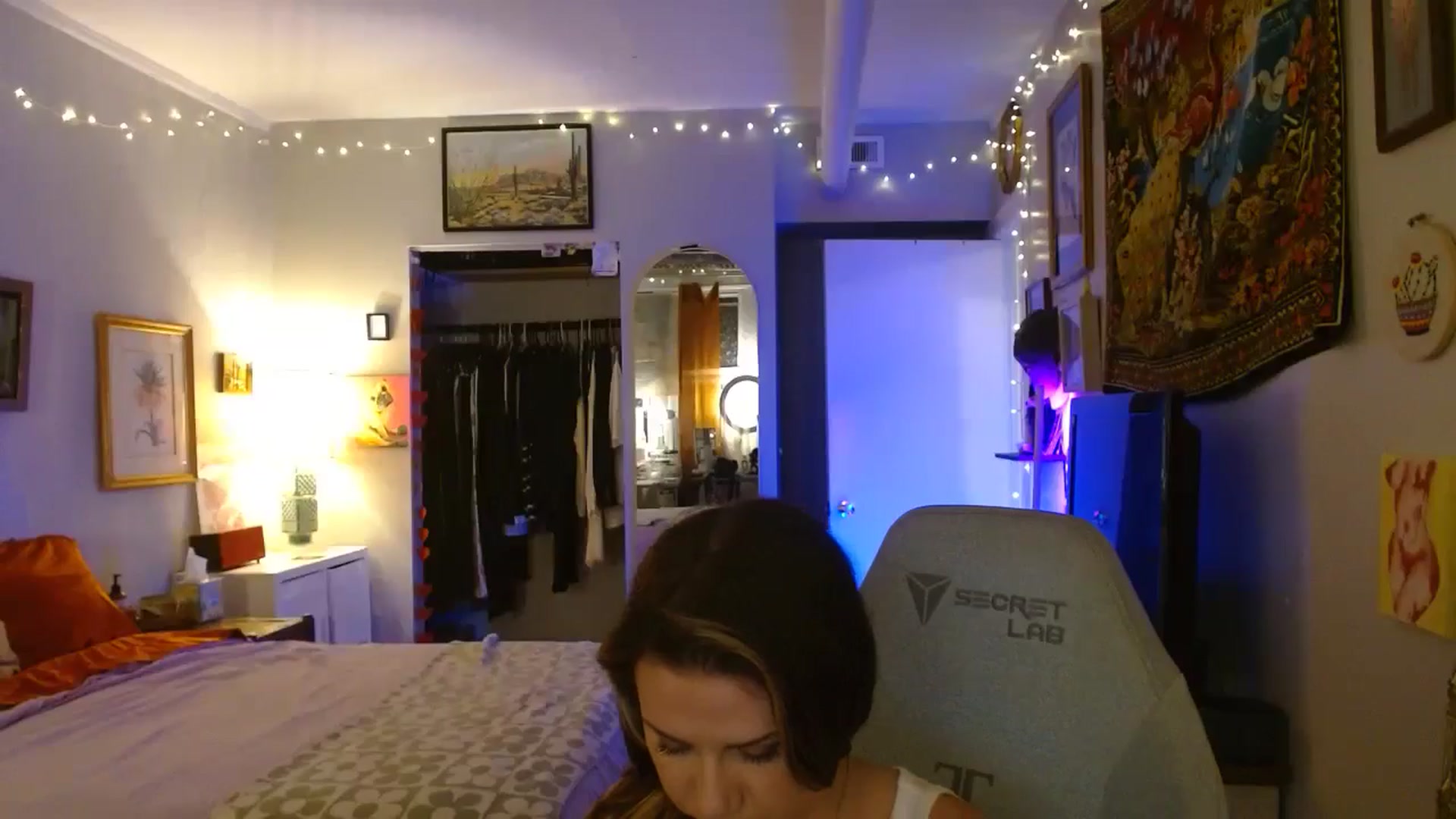 Gallery image thumbnail from Sweetestlilly's myfreecams stream on, 08/05/2024, 02:06 image 16 of 20