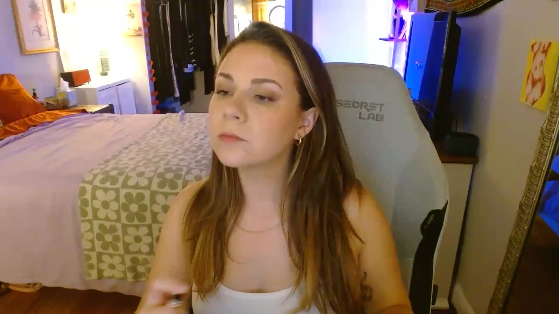 Gallery image thumbnail from Sweetestlilly's myfreecams stream on, 08/05/2024, 02:06 image 20 of 20