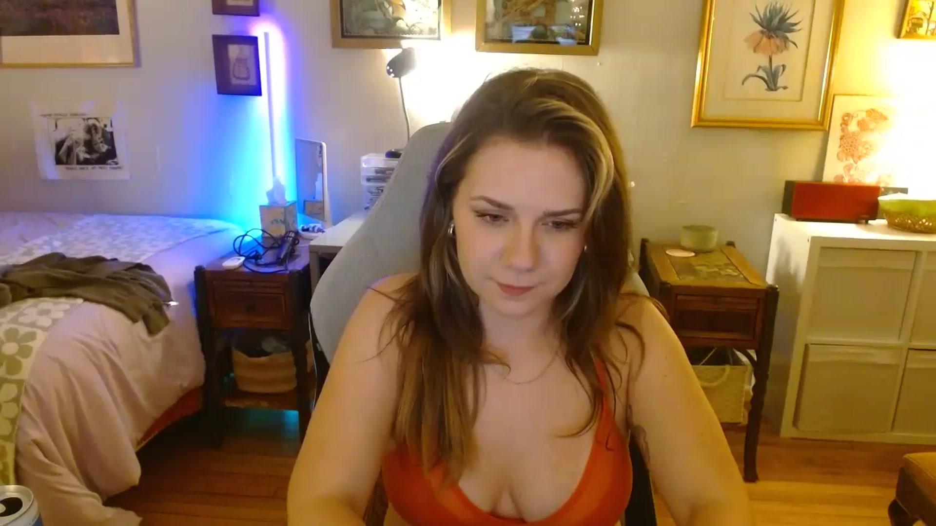 Gallery image thumbnail from Sweetestlilly's myfreecams stream on, 08/09/2024, 04:21 image 13 of 20