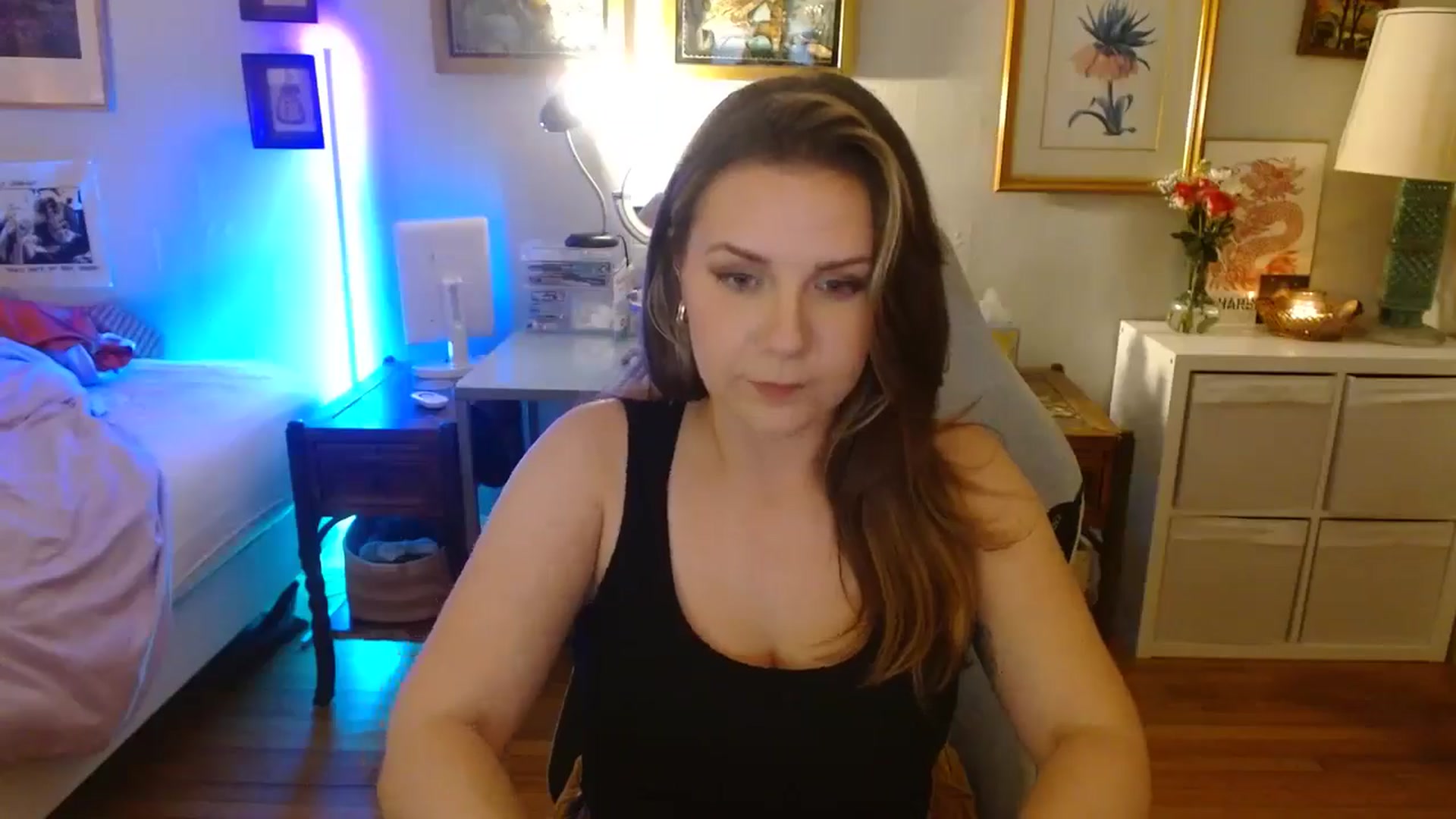 Gallery image thumbnail from Sweetestlilly's myfreecams stream on, 08/14/2024, 03:19 image 2 of 20