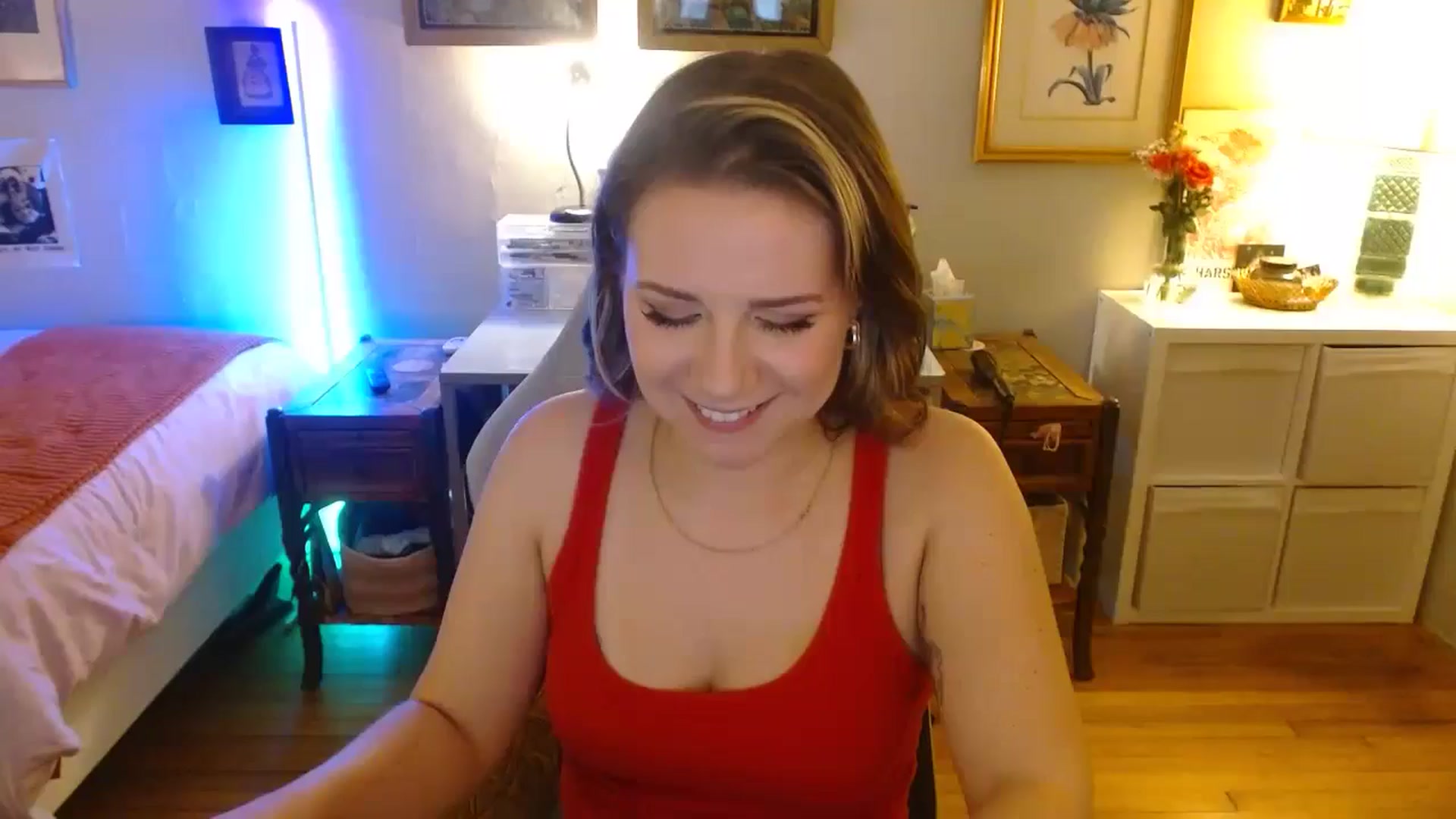 Gallery image thumbnail from Sweetestlilly's myfreecams stream on, 08/15/2024, 03:14 image 2 of 20
