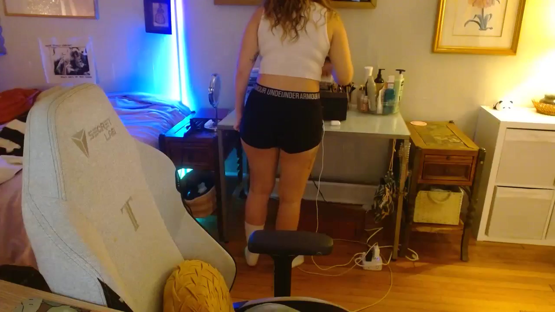 Gallery image thumbnail from Sweetestlilly's myfreecams stream on, 08/21/2024, 02:37 image 1 of 20