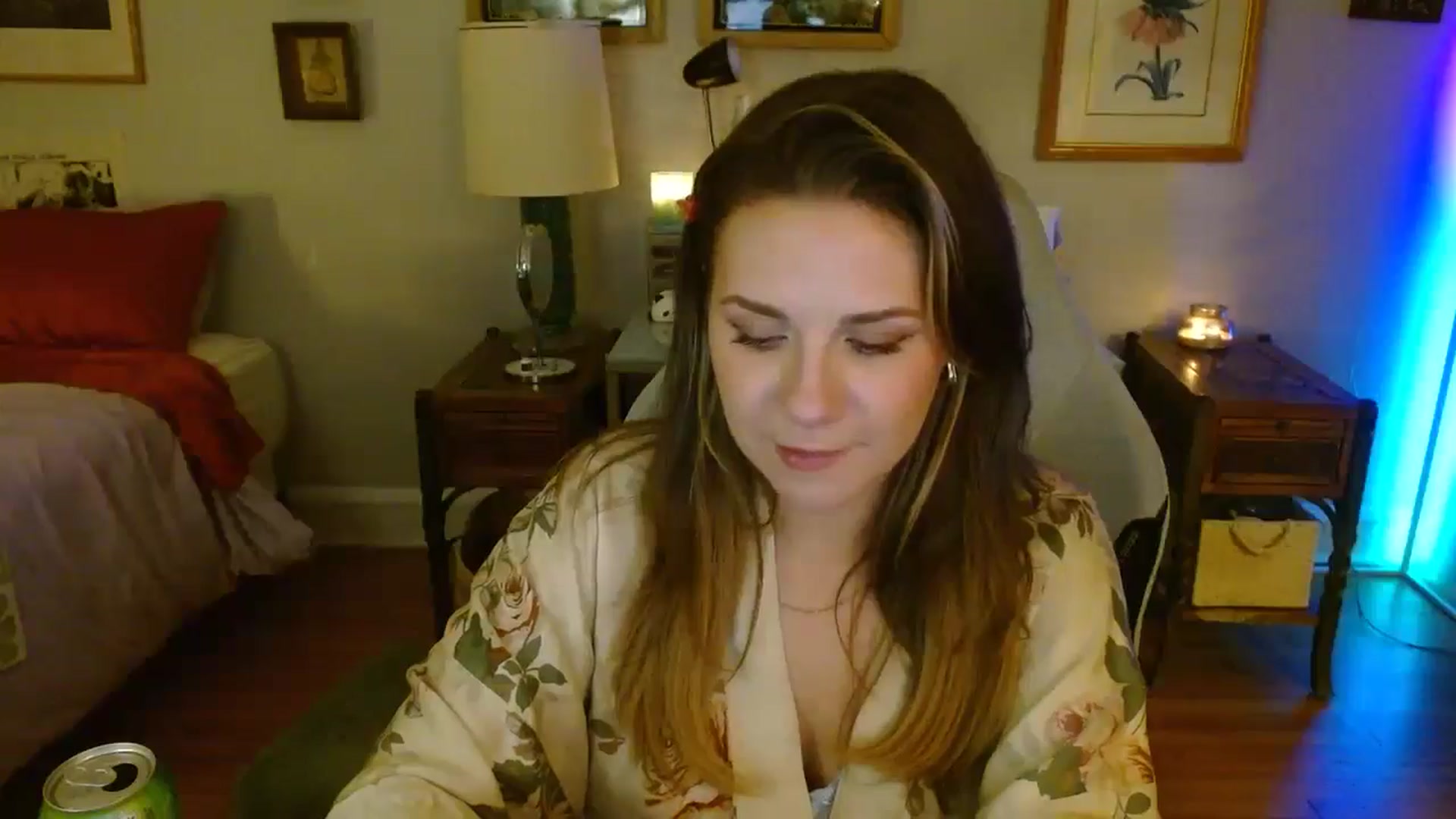 Gallery image thumbnail from Sweetestlilly's myfreecams stream on, 08/26/2024, 04:02 image 6 of 20