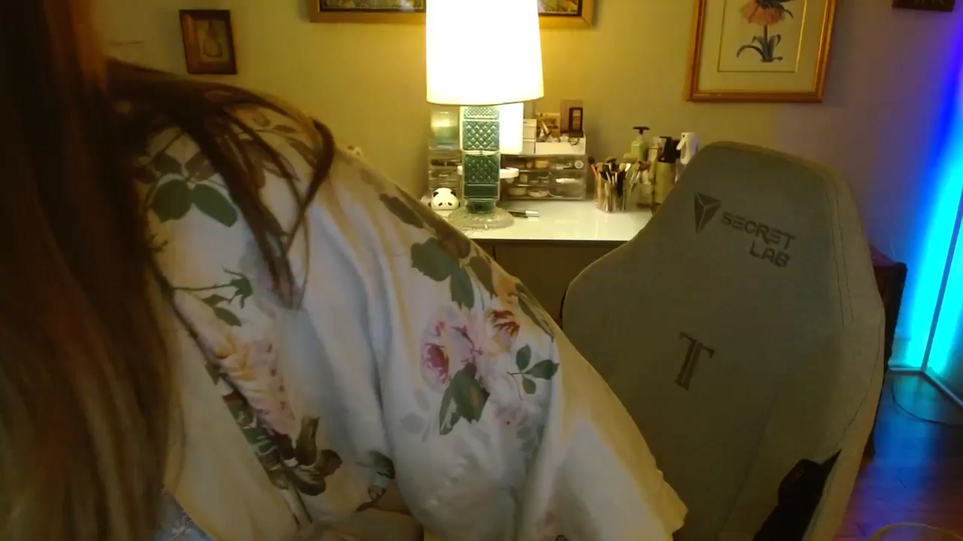 Gallery image thumbnail from Sweetestlilly's myfreecams stream on, 08/26/2024, 04:02 image 10 of 20