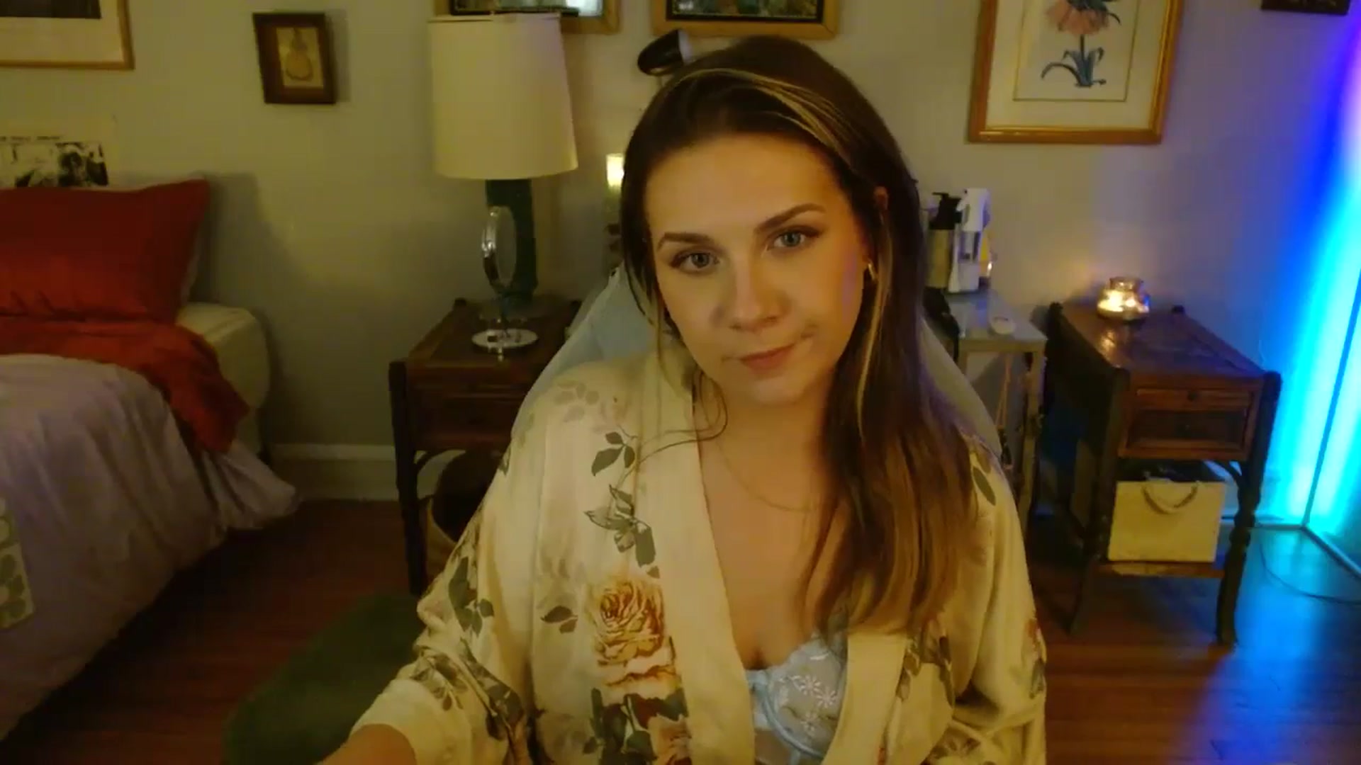Gallery image thumbnail from Sweetestlilly's myfreecams stream on, 08/26/2024, 04:02 image 8 of 20