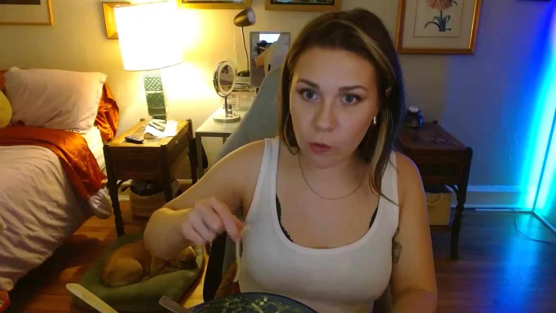 Gallery image thumbnail from Sweetestlilly's myfreecams stream on, 08/27/2024, 02:58 image 18 of 20
