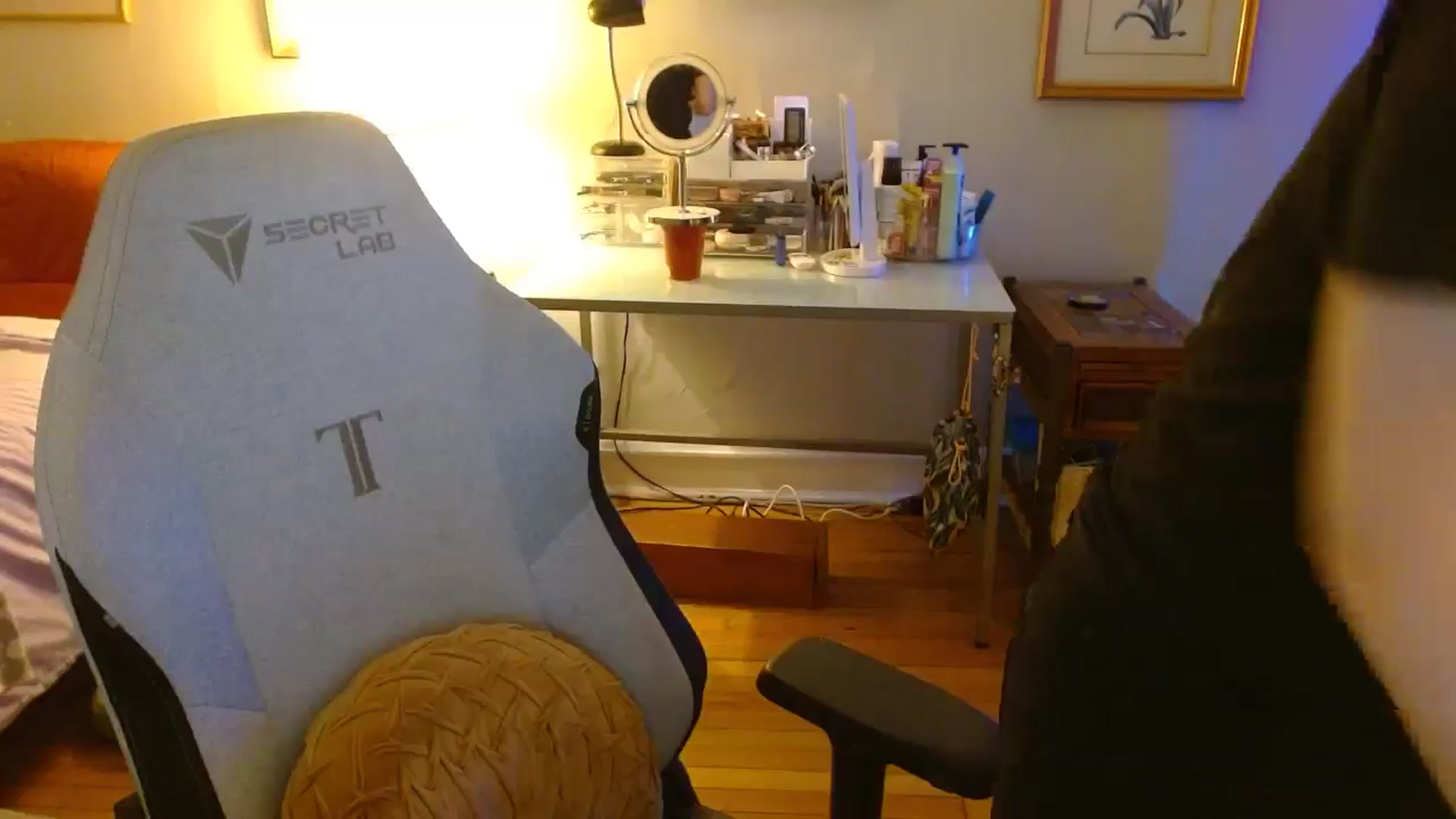 Gallery image thumbnail from Sweetestlilly's myfreecams stream on, 09/01/2024, 01:11 image 3 of 20