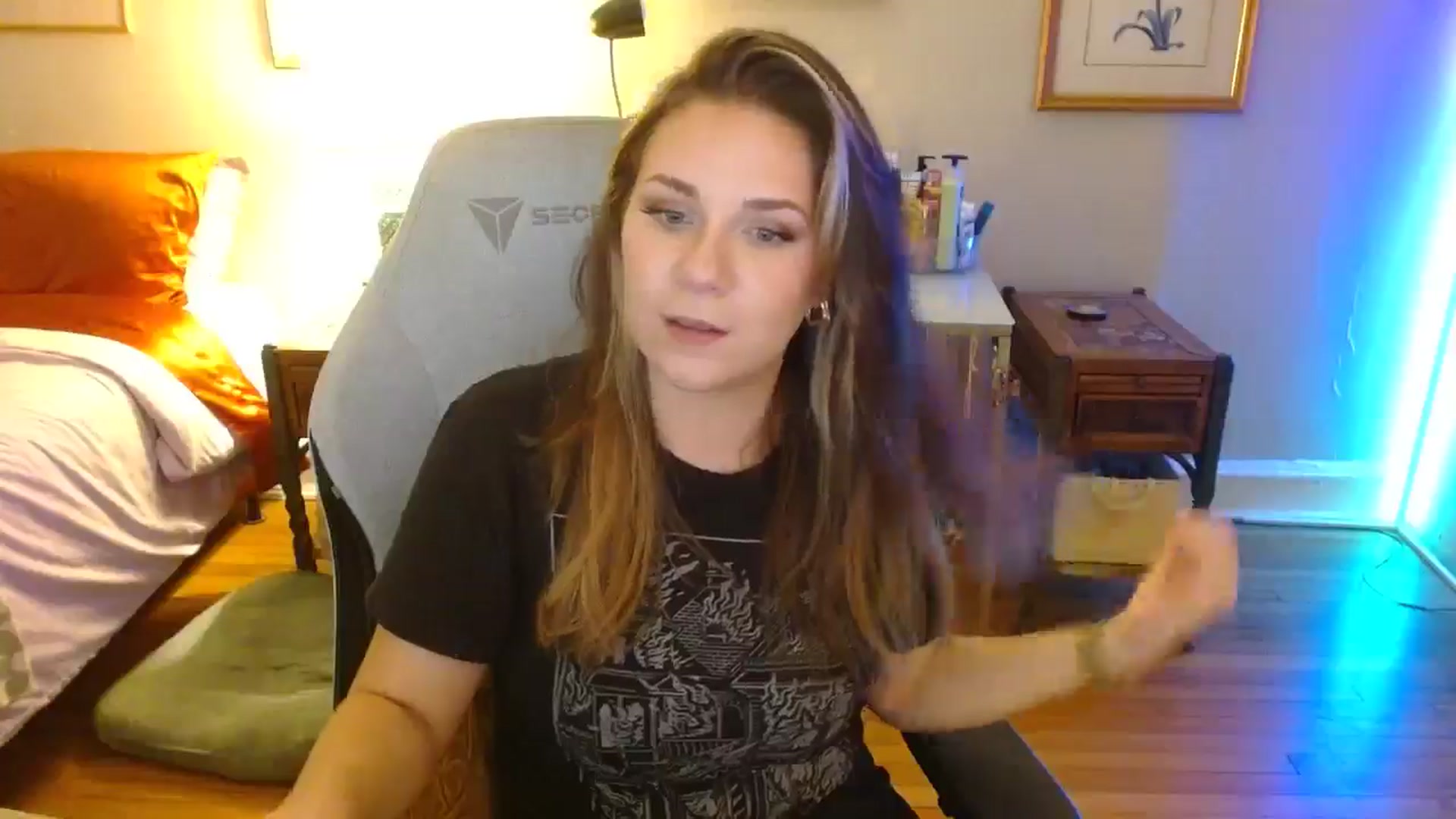 Gallery image thumbnail from Sweetestlilly's myfreecams stream on, 09/01/2024, 01:11 image 15 of 20