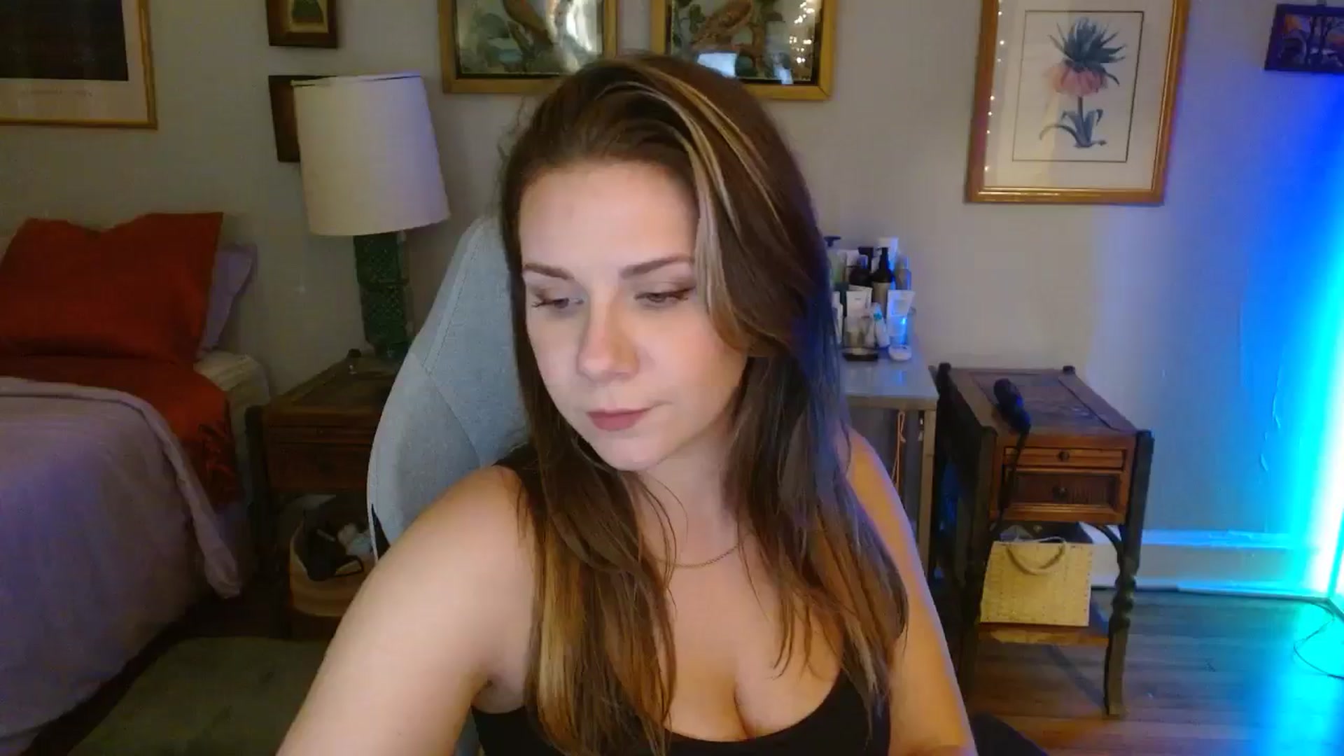 Gallery image thumbnail from Sweetestlilly's myfreecams stream on, 09/02/2024, 03:07 image 10 of 20