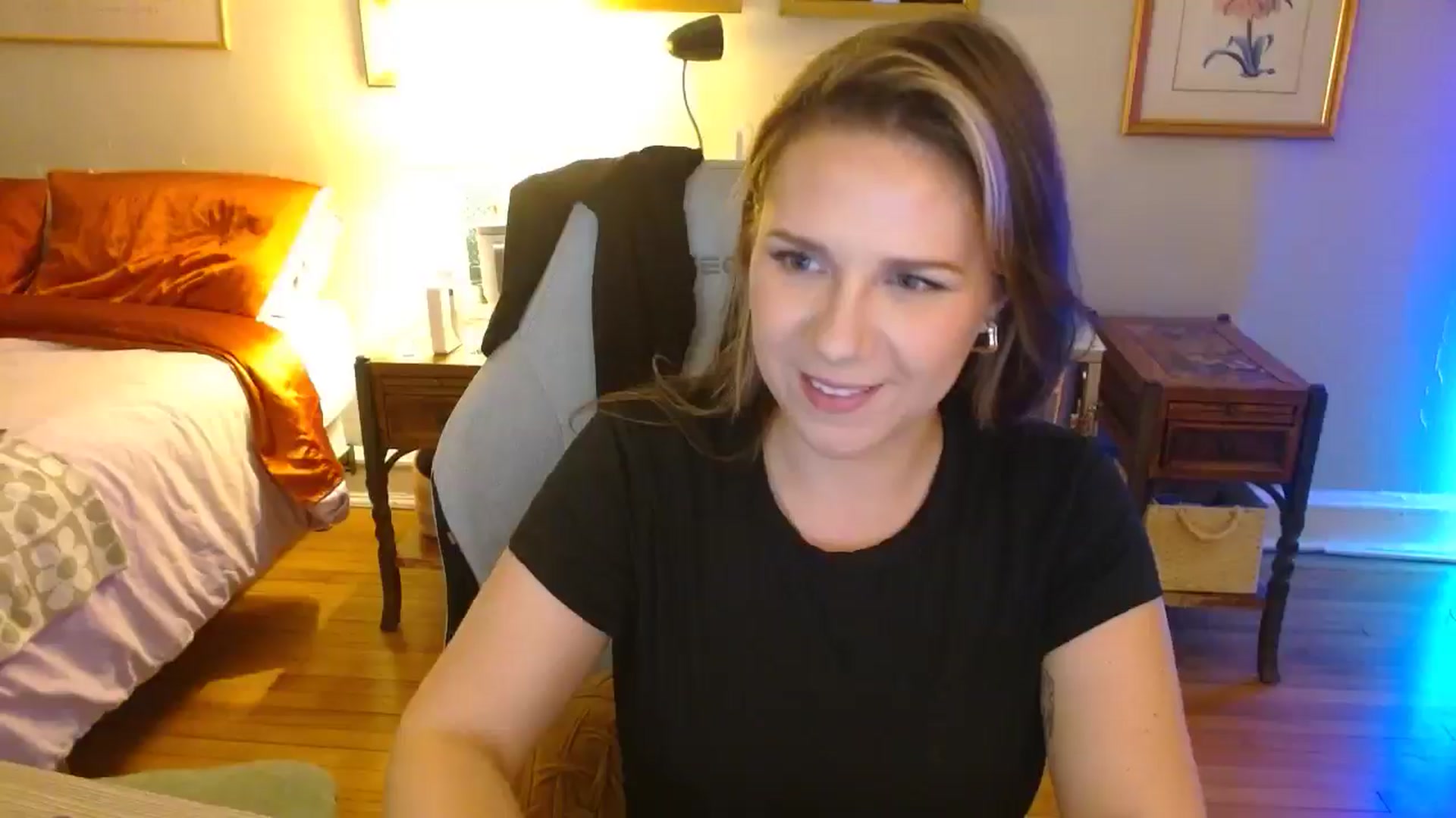 Gallery image thumbnail from Sweetestlilly's myfreecams stream on, 09/04/2024, 03:28 image 14 of 20