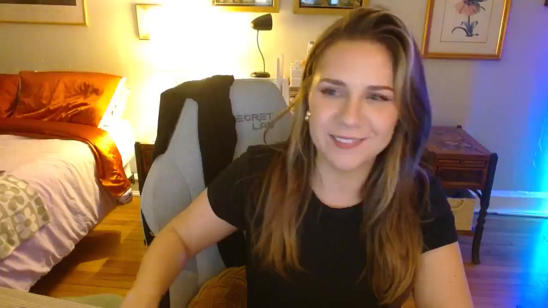 Gallery image thumbnail from Sweetestlilly's myfreecams stream on, 09/04/2024, 03:28 image 7 of 20