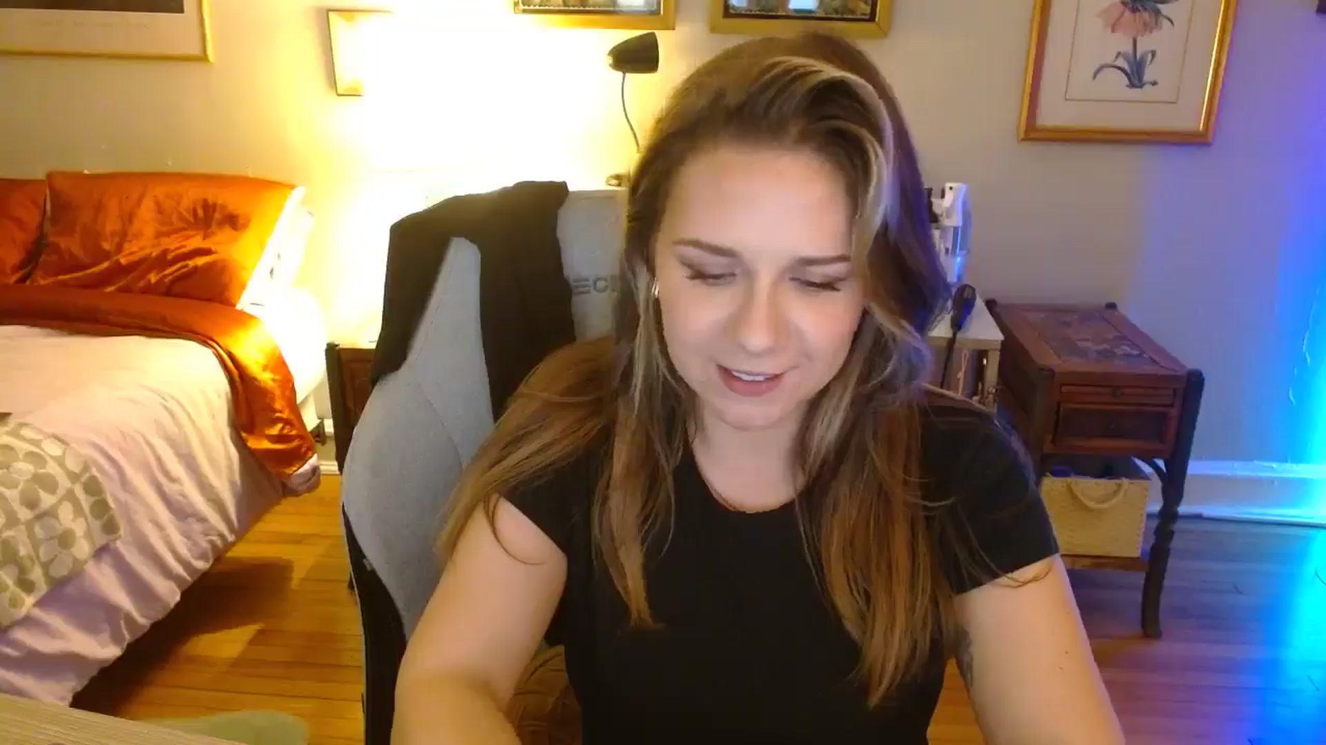 Gallery image thumbnail from Sweetestlilly's myfreecams stream on, 09/04/2024, 03:28 image 11 of 20