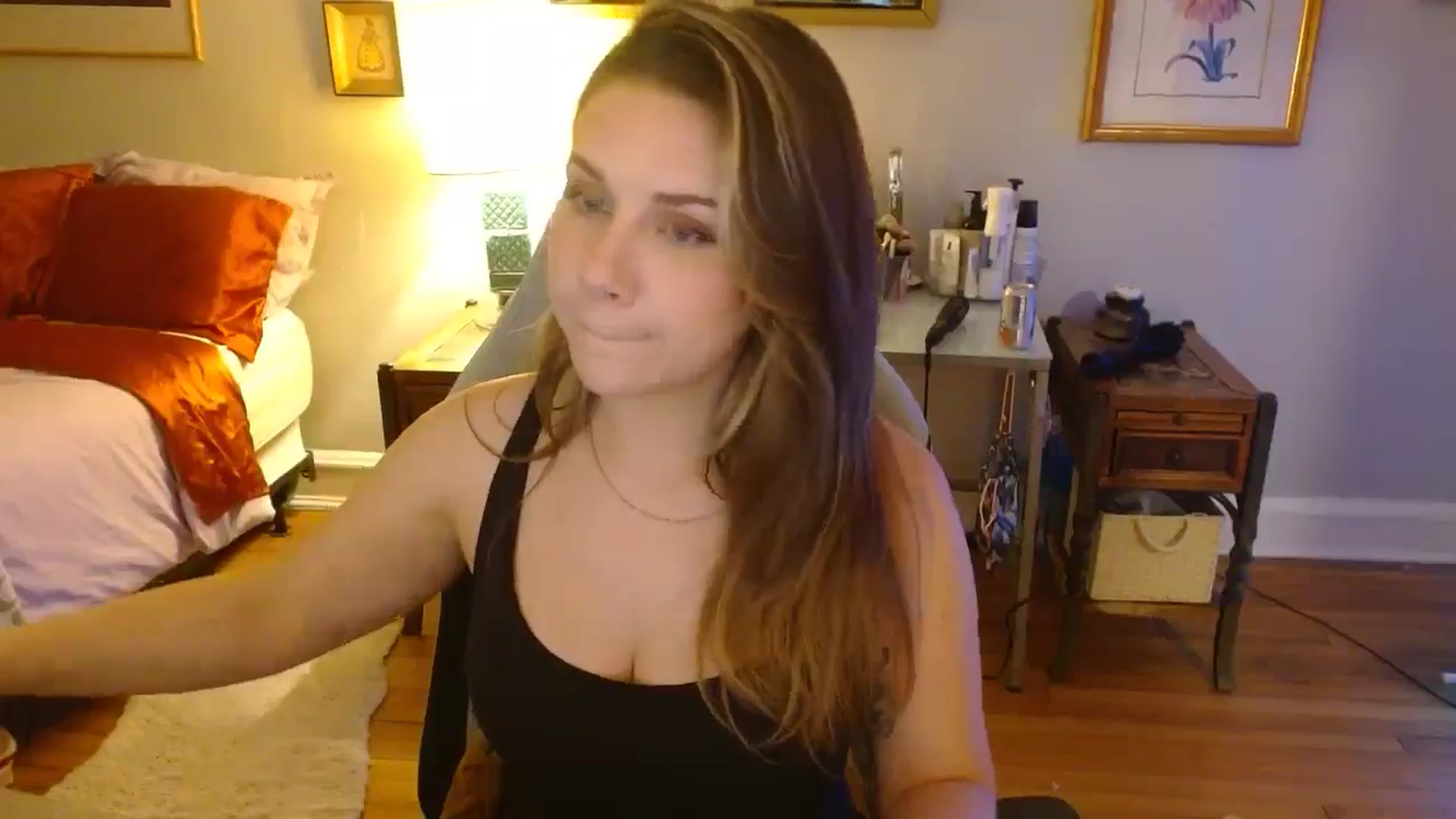 Gallery image thumbnail from Sweetestlilly's myfreecams stream on, 09/06/2024, 01:41 image 18 of 20