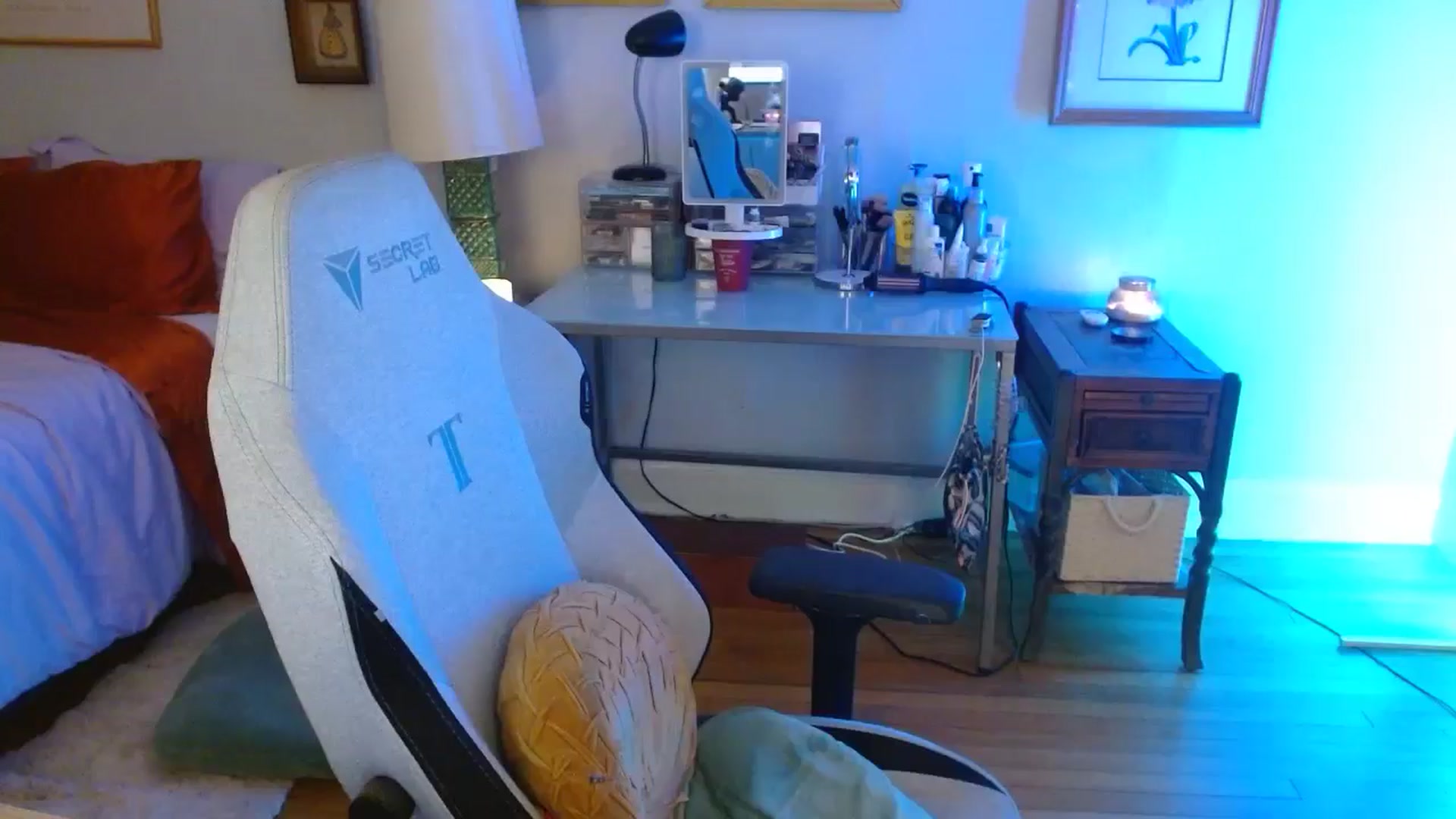 Gallery image thumbnail from Sweetestlilly's myfreecams stream on, 09/07/2024, 03:21 image 6 of 20