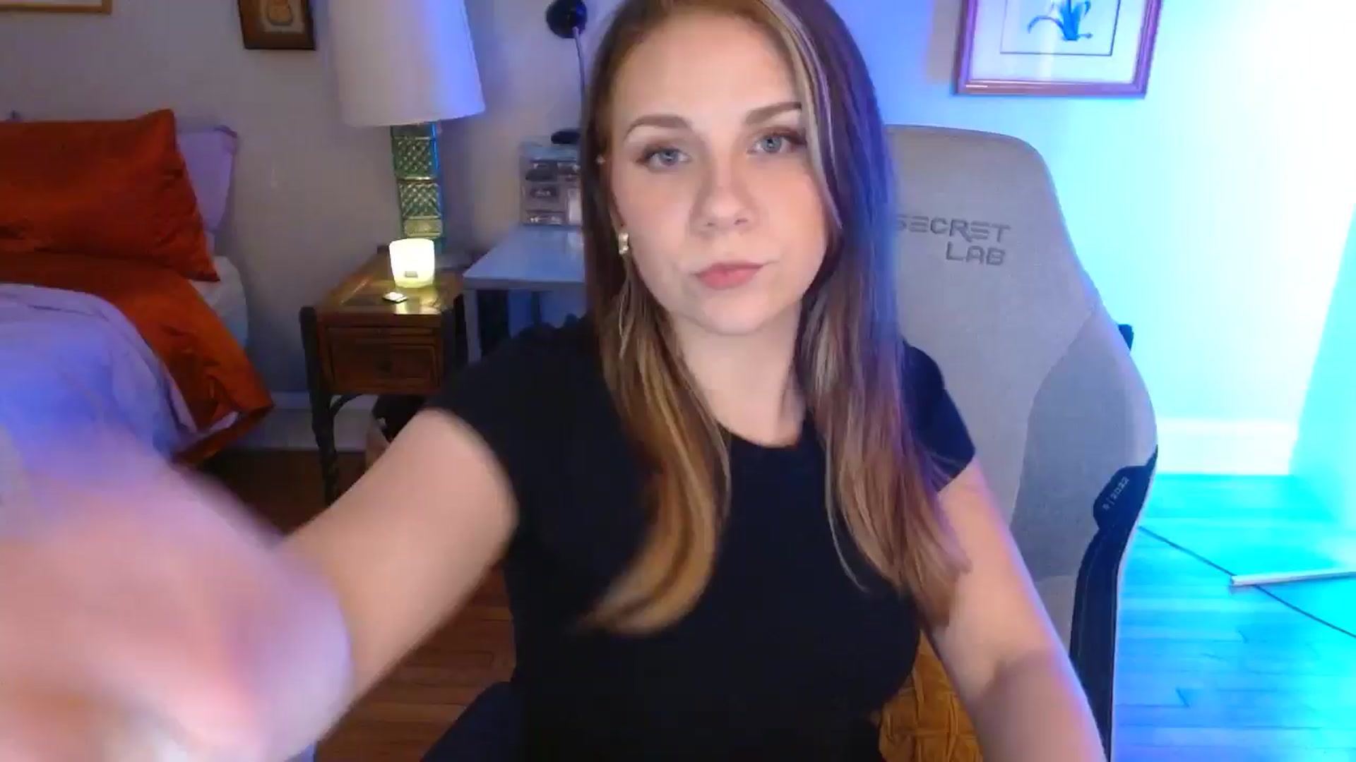 Gallery image thumbnail from Sweetestlilly's myfreecams stream on, 09/10/2024, 03:07 image 4 of 20
