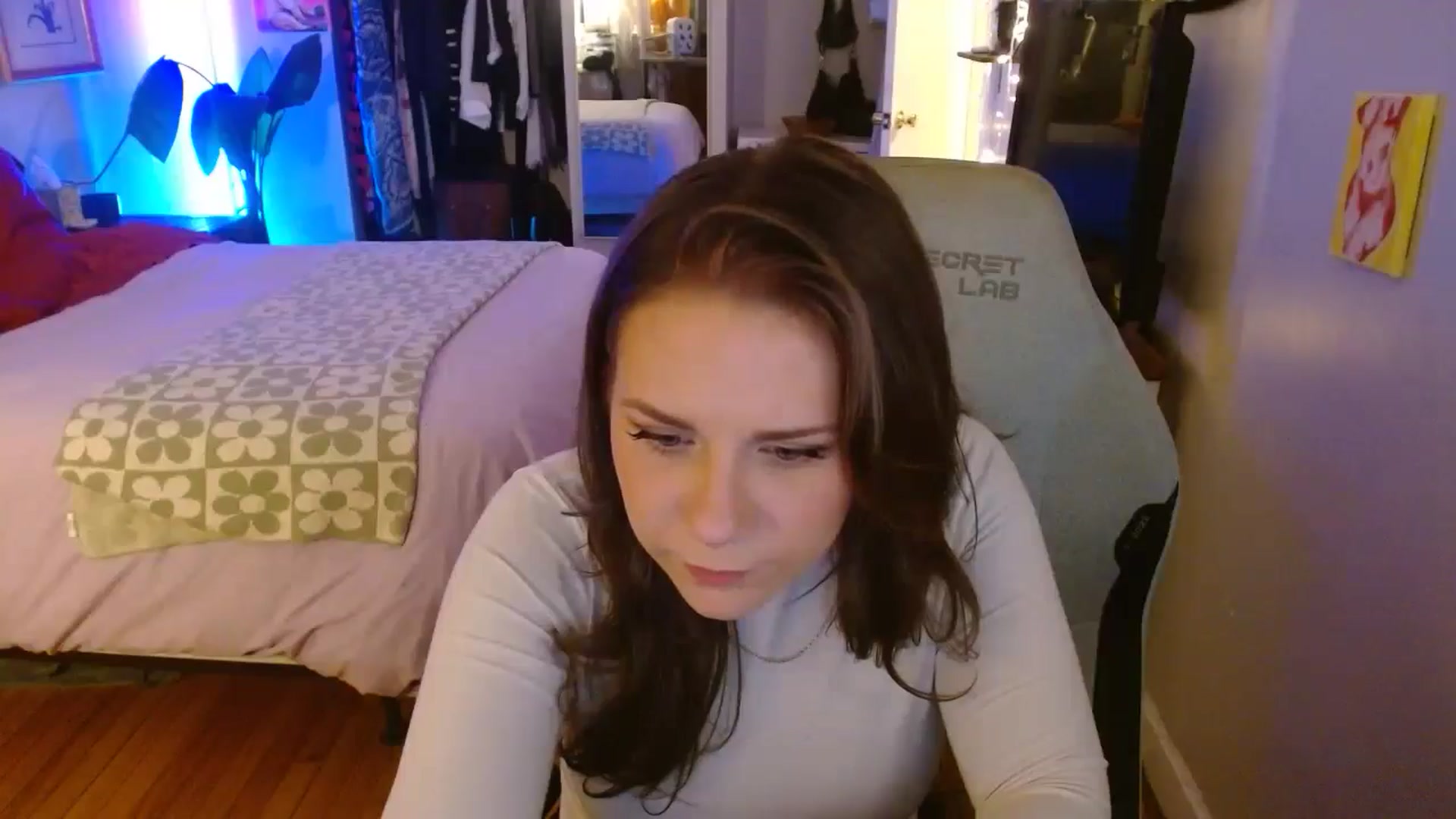 Gallery image thumbnail from Sweetestlilly's myfreecams stream on, 09/15/2024, 03:26 image 7 of 20