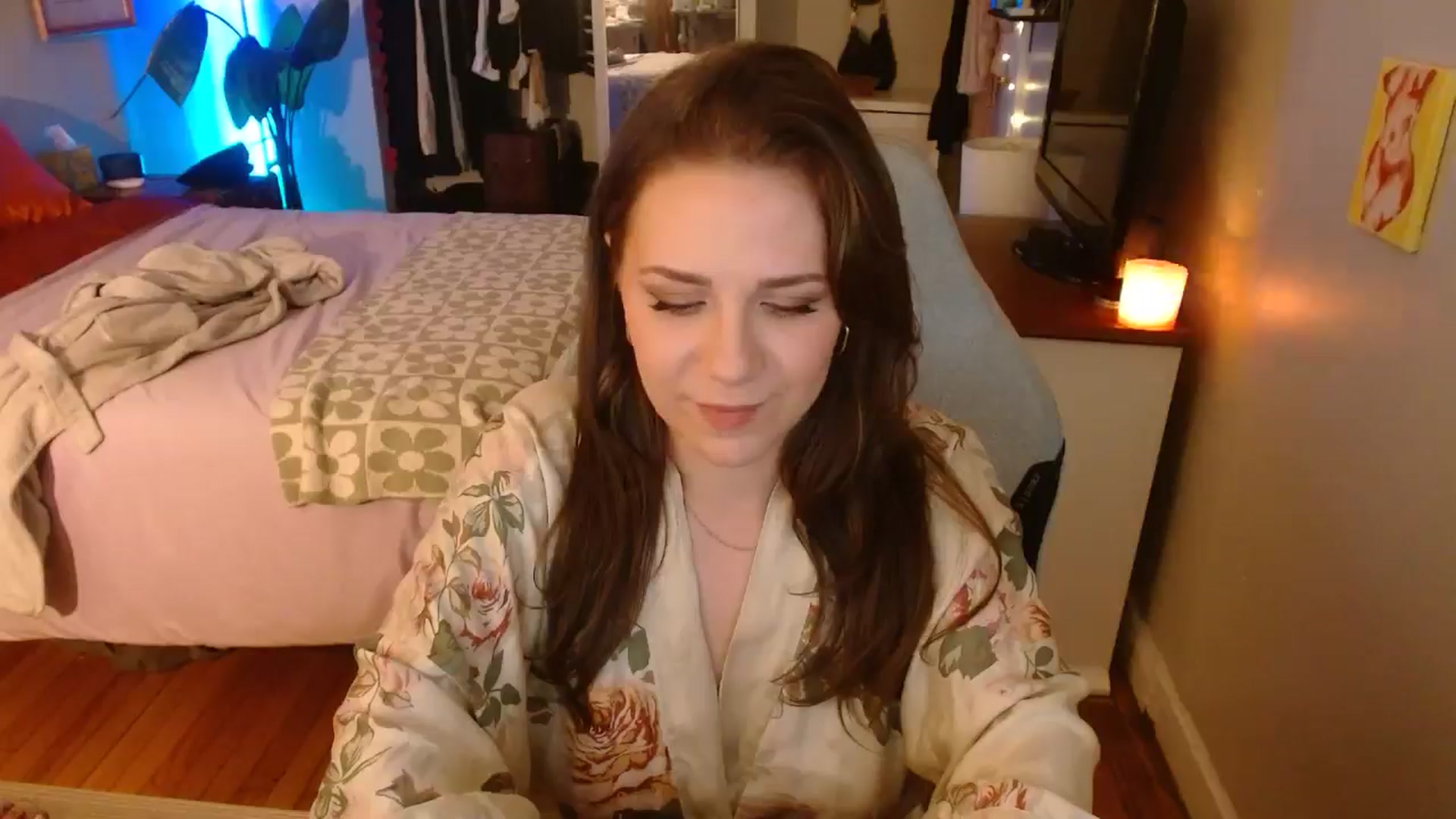Gallery image thumbnail from Sweetestlilly's myfreecams stream on, 09/30/2024, 04:18 image 5 of 20