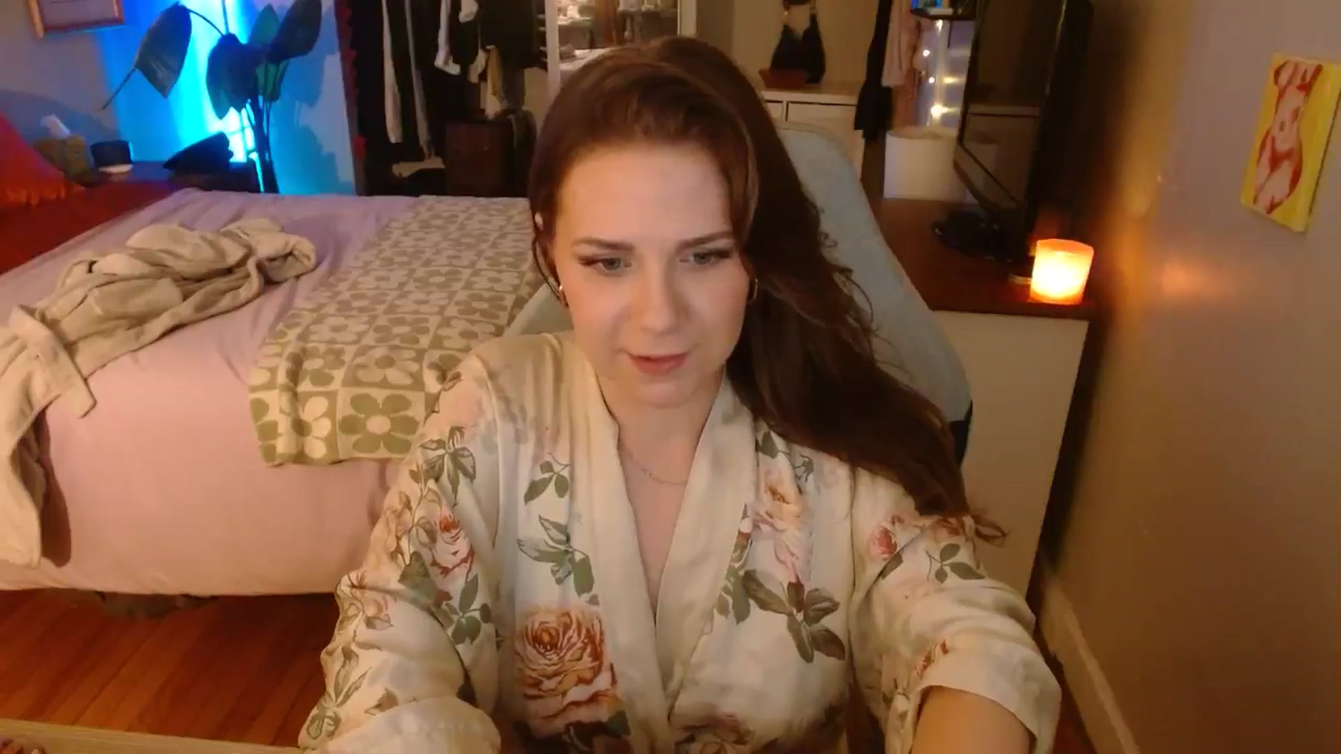 Gallery image thumbnail from Sweetestlilly's myfreecams stream on, 09/30/2024, 04:18 image 9 of 20