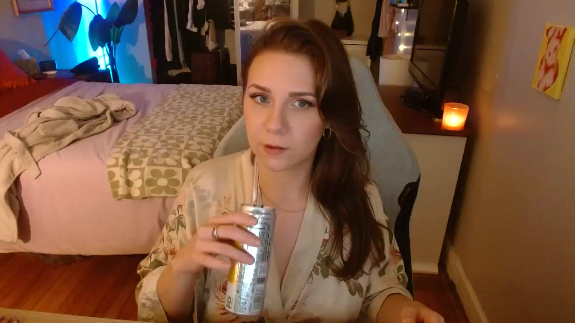 Gallery image thumbnail from Sweetestlilly's myfreecams stream on, 09/30/2024, 04:18 image 10 of 20