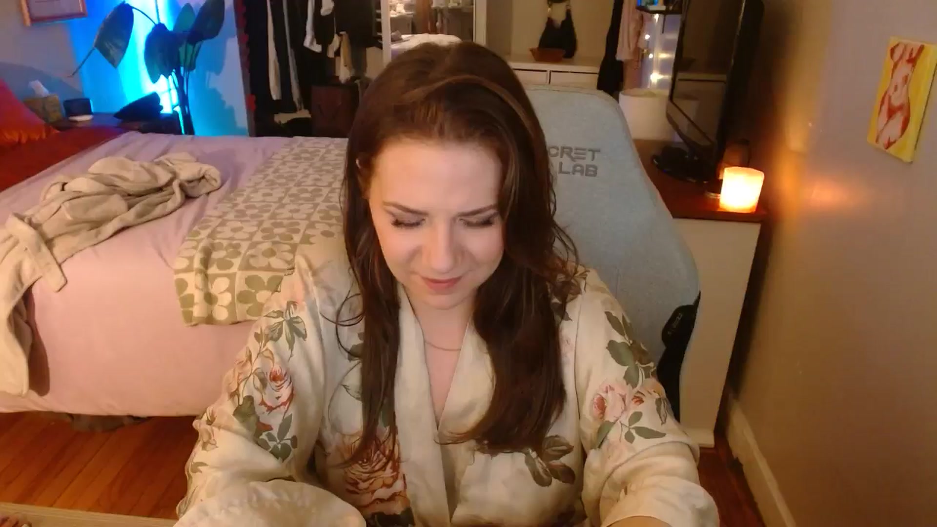 Gallery image thumbnail from Sweetestlilly's myfreecams stream on, 09/30/2024, 04:18 image 15 of 20