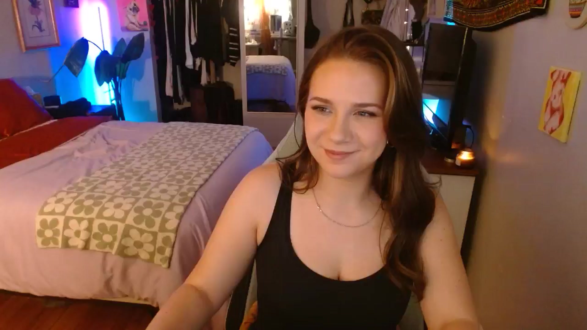Gallery image thumbnail from Sweetestlilly's myfreecams stream on, 10/02/2024, 02:59 image 7 of 20