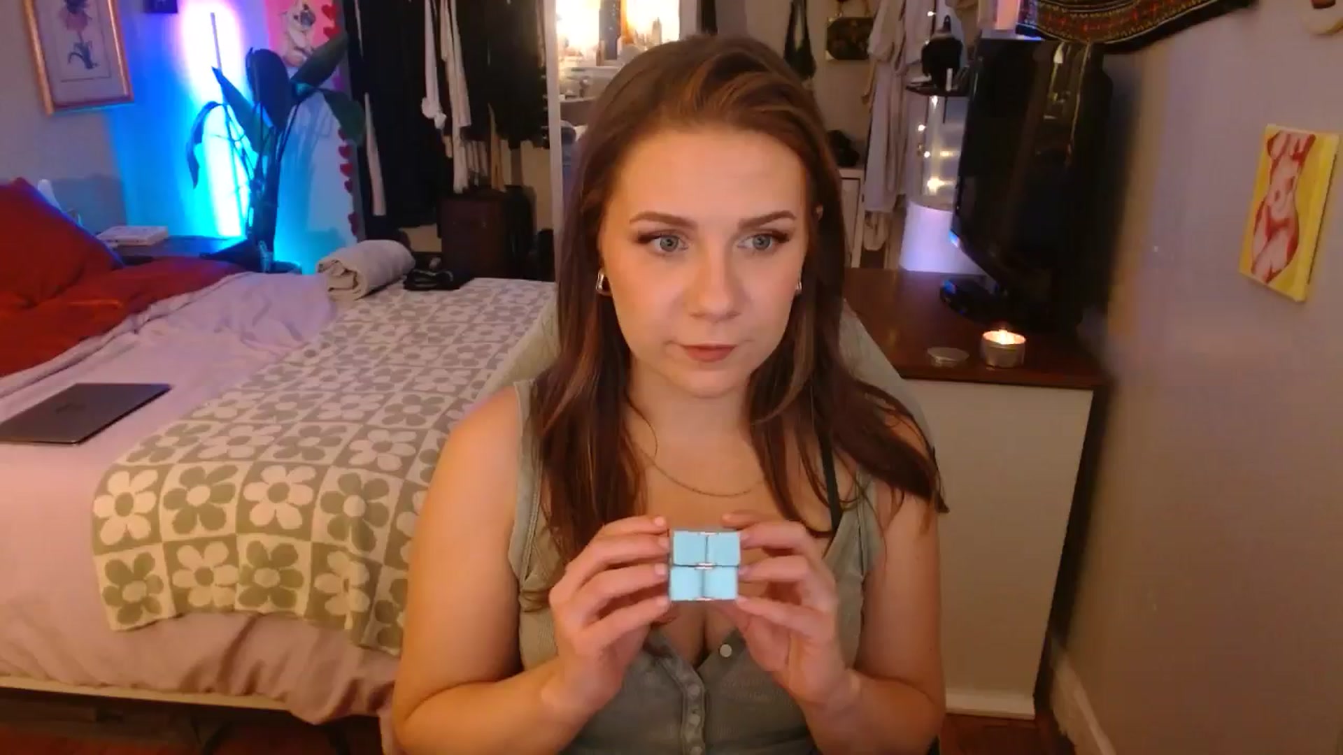 Gallery image thumbnail from Sweetestlilly's myfreecams stream on, 10/17/2024, 03:29 image 6 of 20