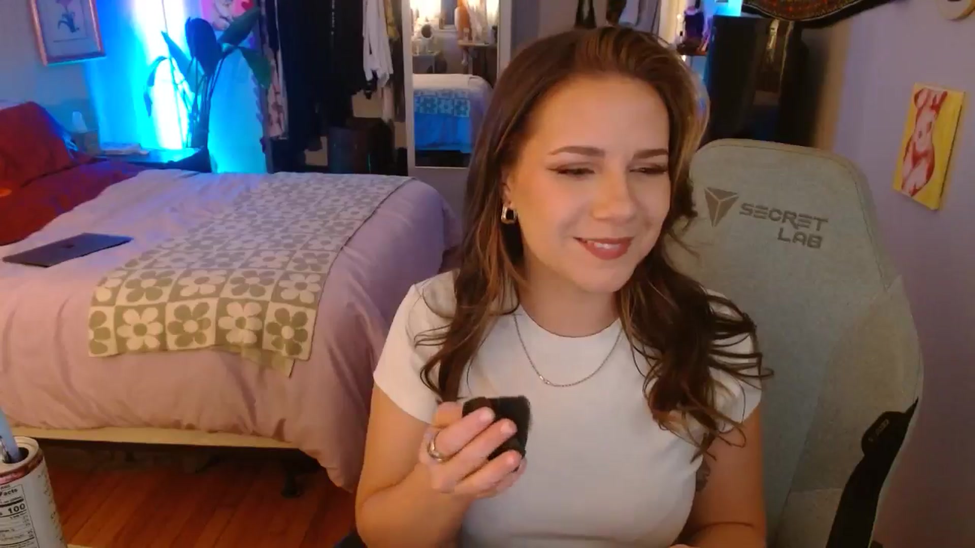 Gallery image thumbnail from Sweetestlilly's myfreecams stream on, 10/20/2024, 04:06 image 7 of 20