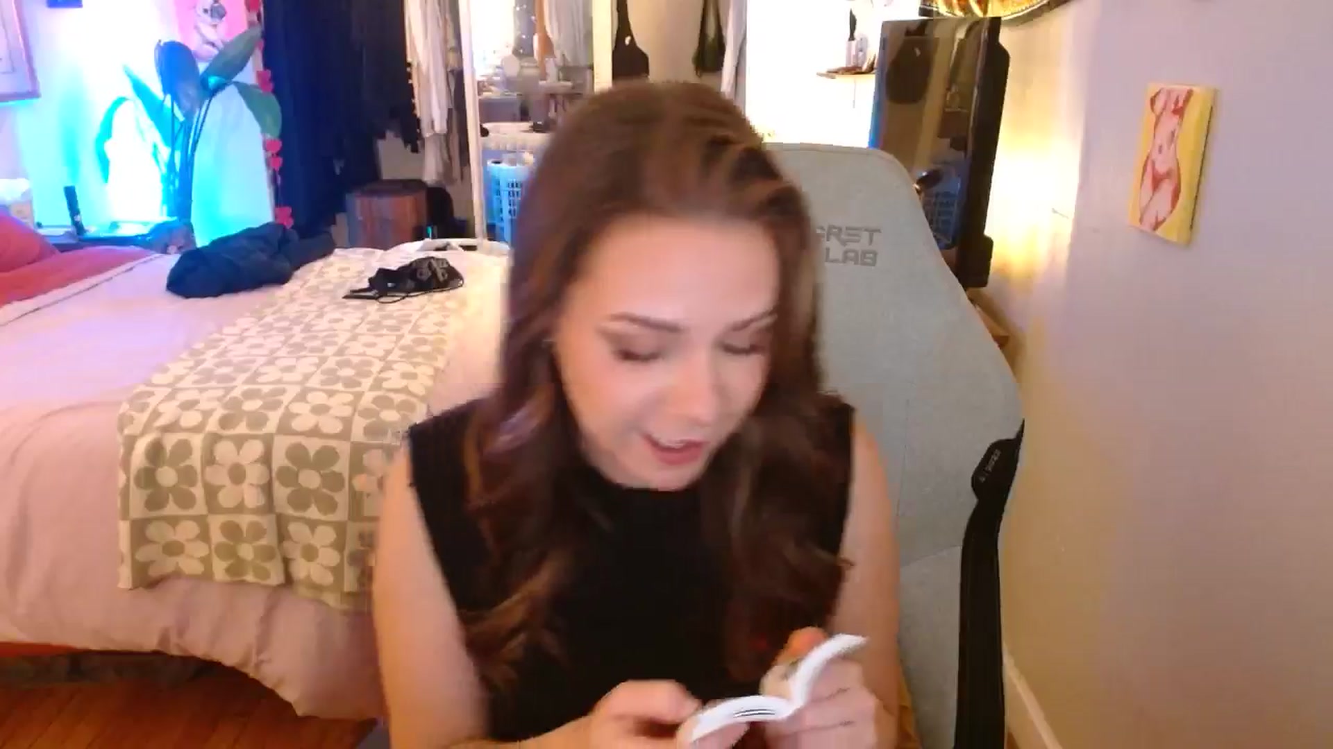 Gallery image thumbnail from Sweetestlilly's myfreecams stream on, 10/23/2024, 02:21 image 3 of 20